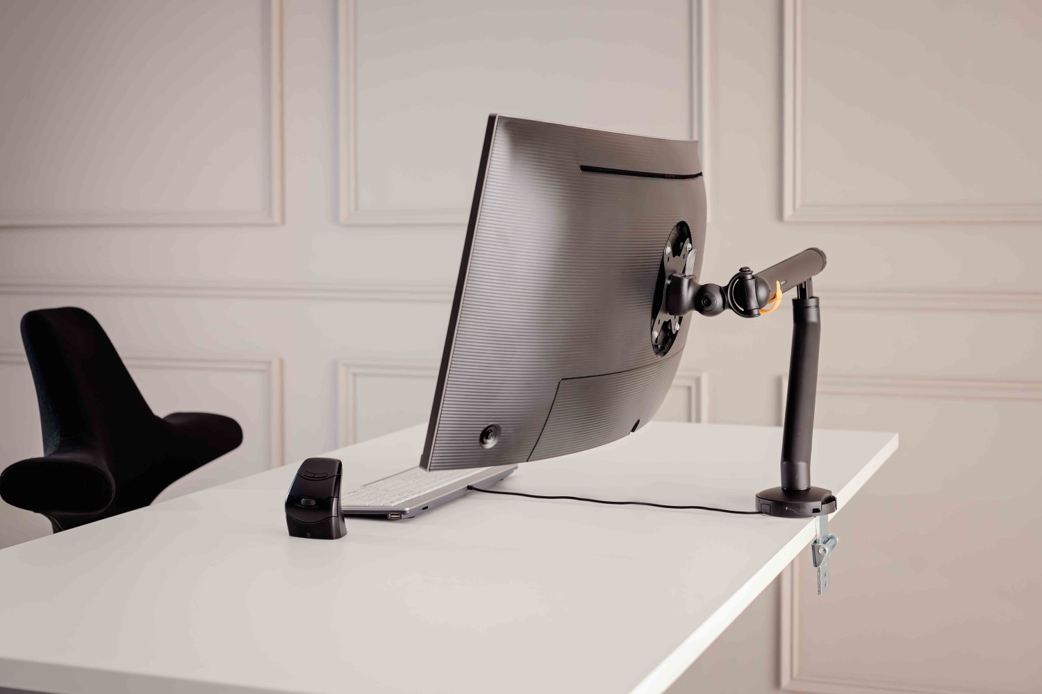 BakkerElkhuizen Monitorarm BE Flexible Single schwarz retail