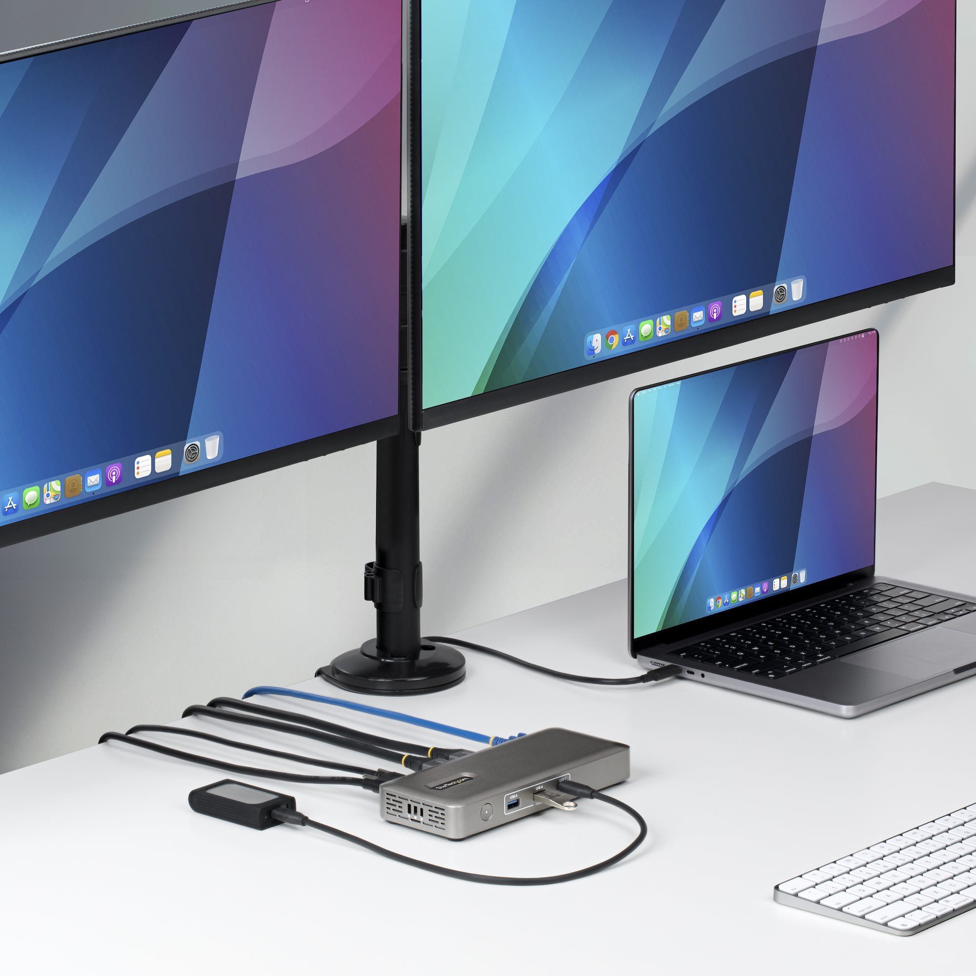 STARTECH.COM USB4 Docking Station Driverless Dual 4K for macOS and Windows Universal USB-C Dock with 100W Laptop Charging