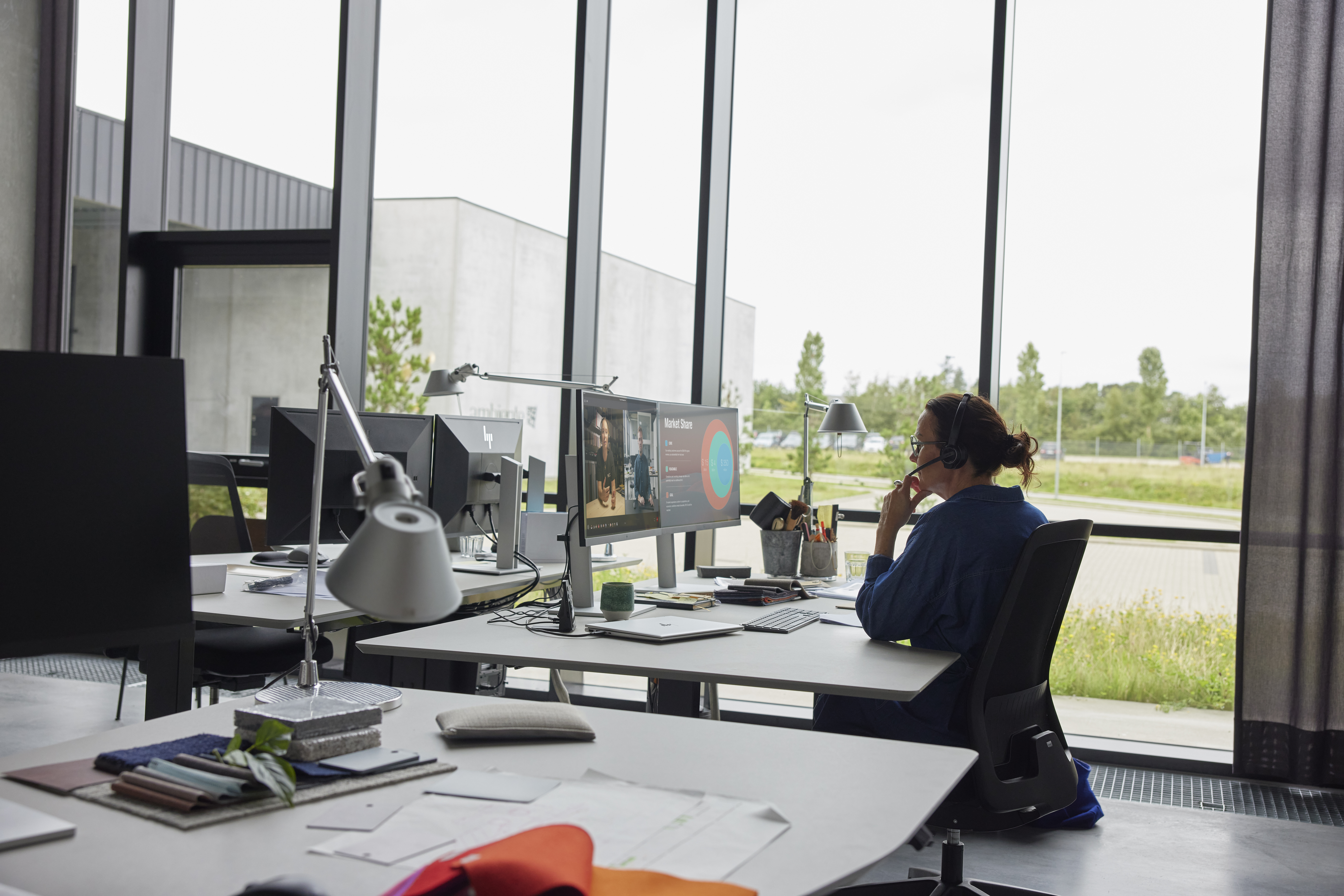 HP Poly Savi 8420 Office Stereo Microsoft Teams Certified DECT 1880-1900 MHz Headset-EURO