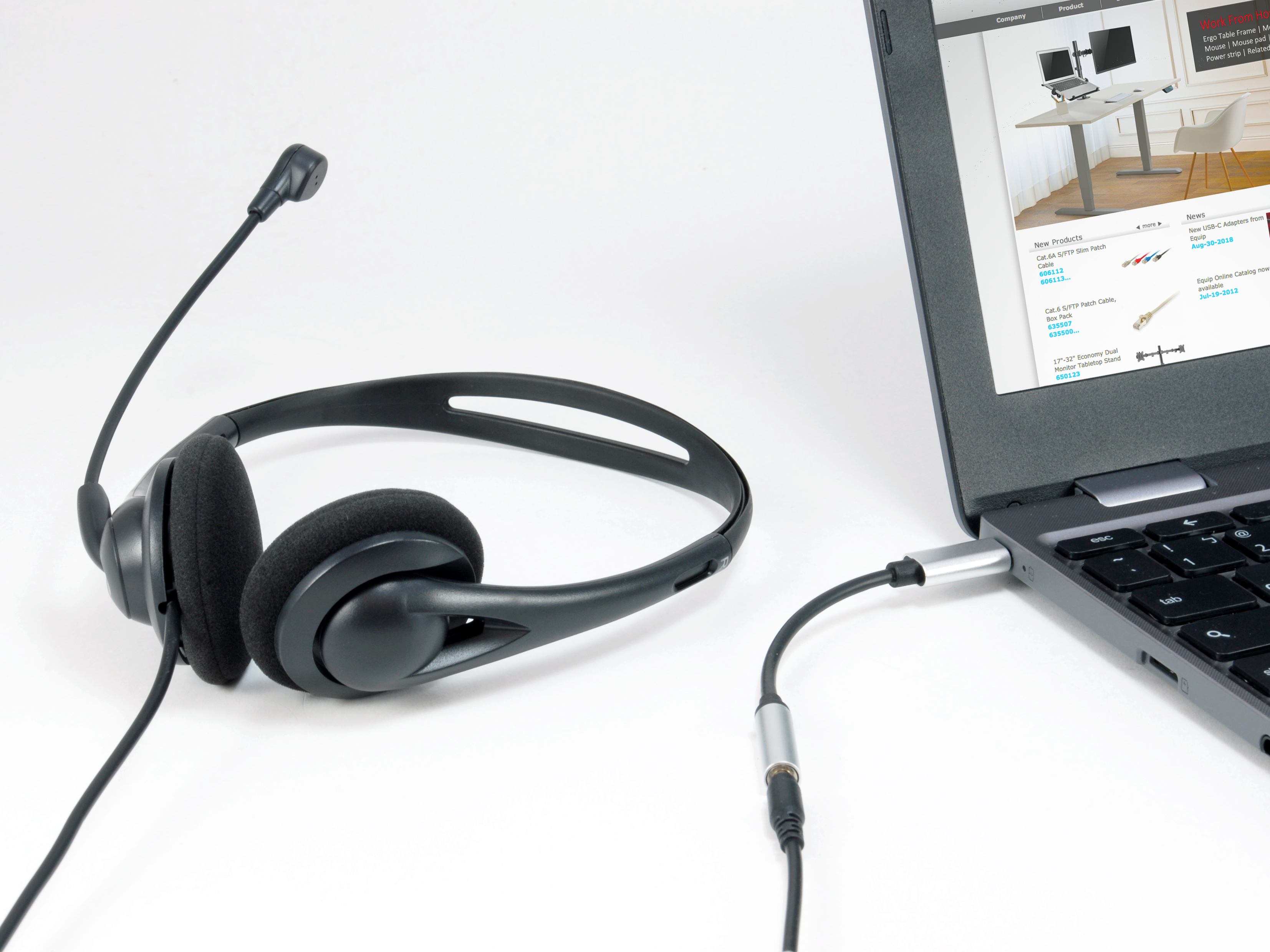 Equip Adapter USB-C-> 4-Pin 3.5mm St/Bu DAC 0.15m schwarz