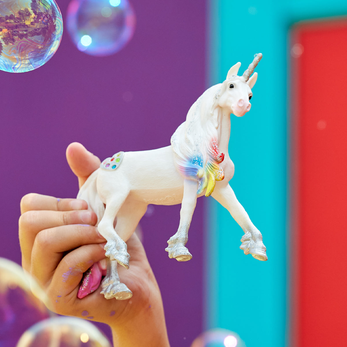 Bayala Regenbogeneinhorn Hengst, Spielfigur