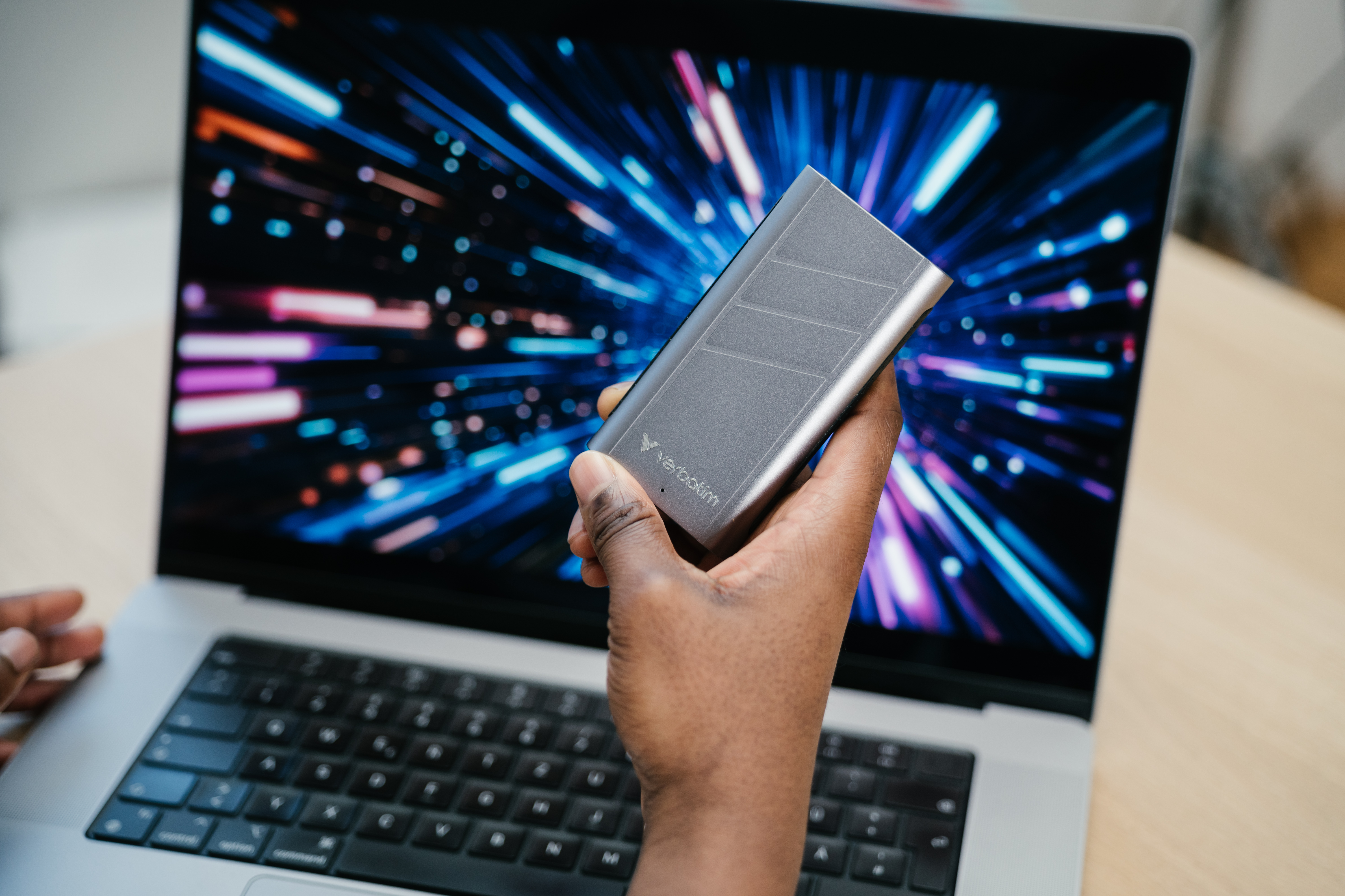verbatim TurboMetal 1 TB externe SSD-Festplatte silber