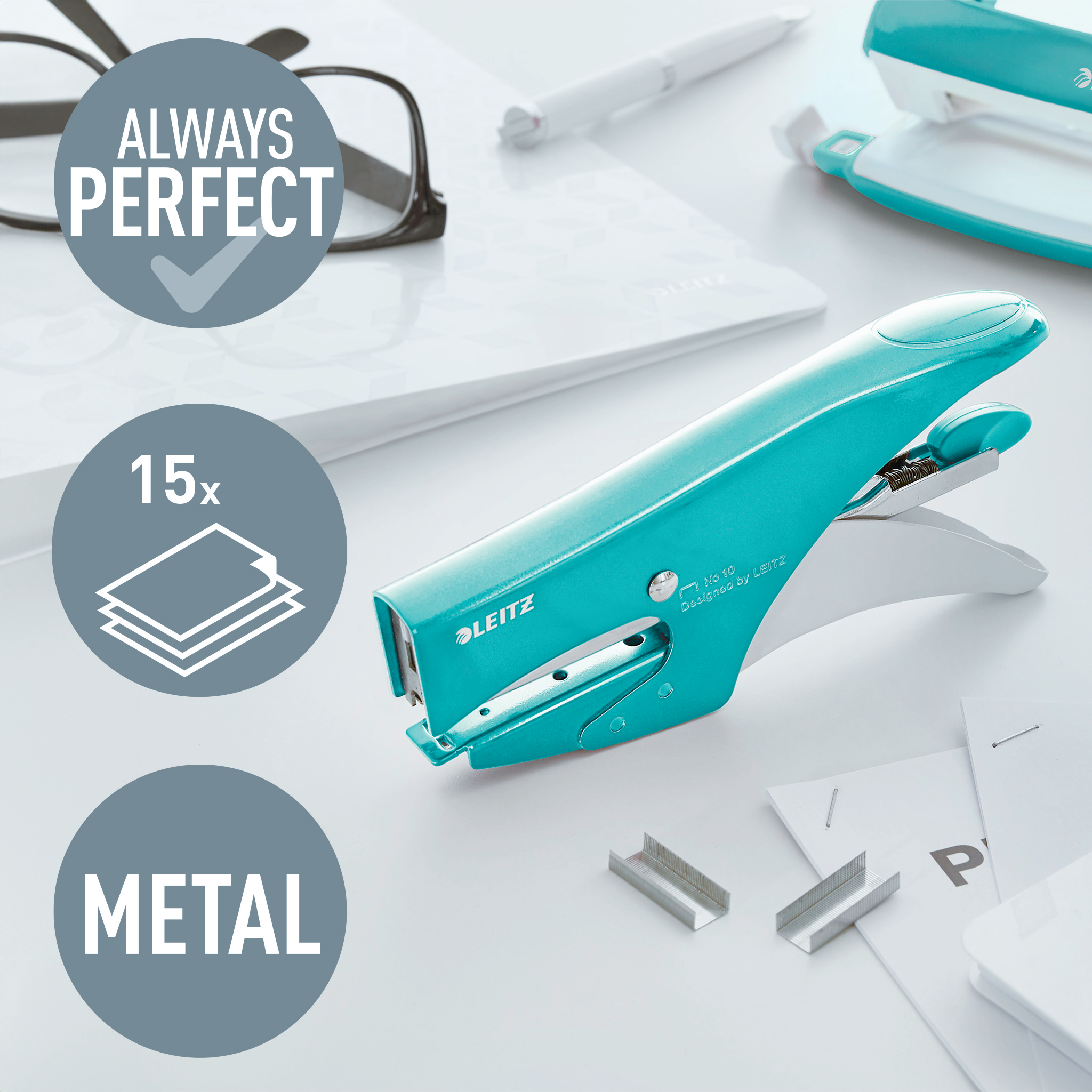 LEITZ Heftzange 5531 WOW eisblau-metallic, 1 St.