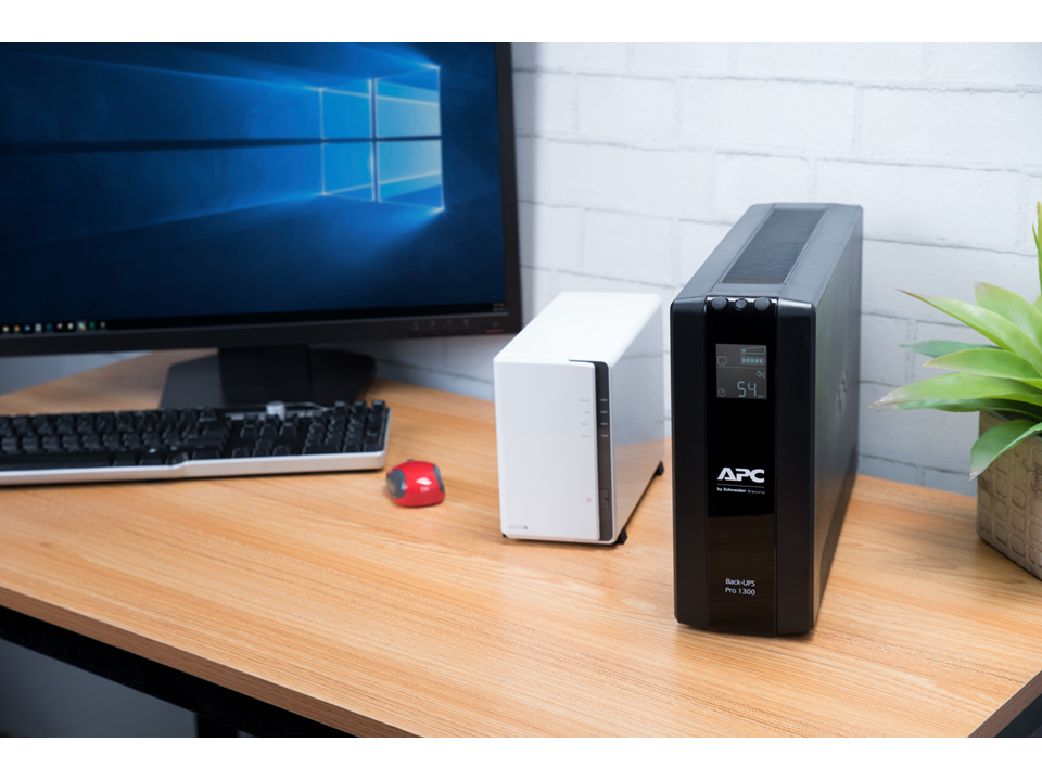 APC Back-UPS Pro BR1300MI UPS AC 230V 780Watt 1300VA USB output connectors 8 Black