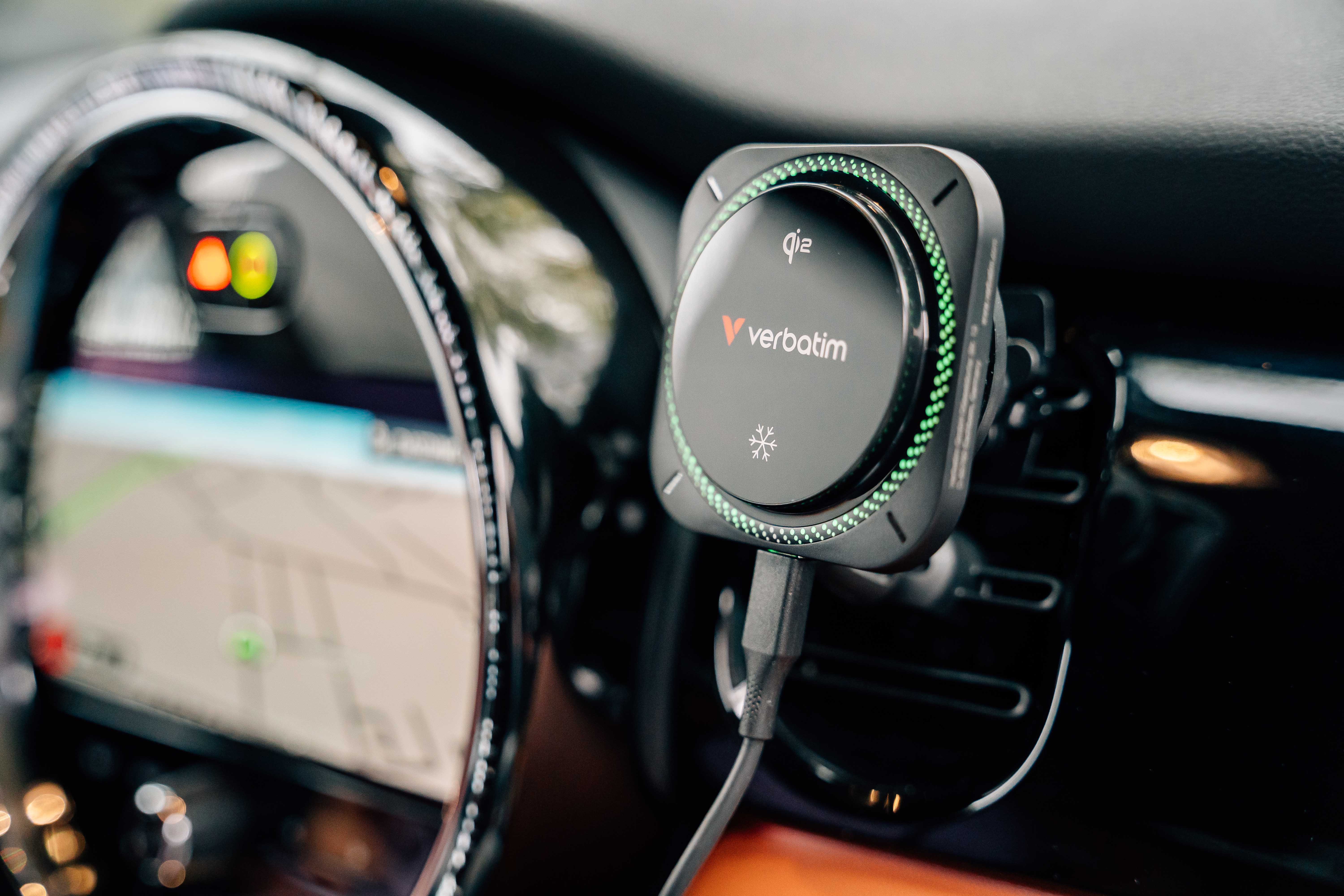 Verbatim Charge 'n' Drive Qi2 Magnetic Wireless Charger RGB