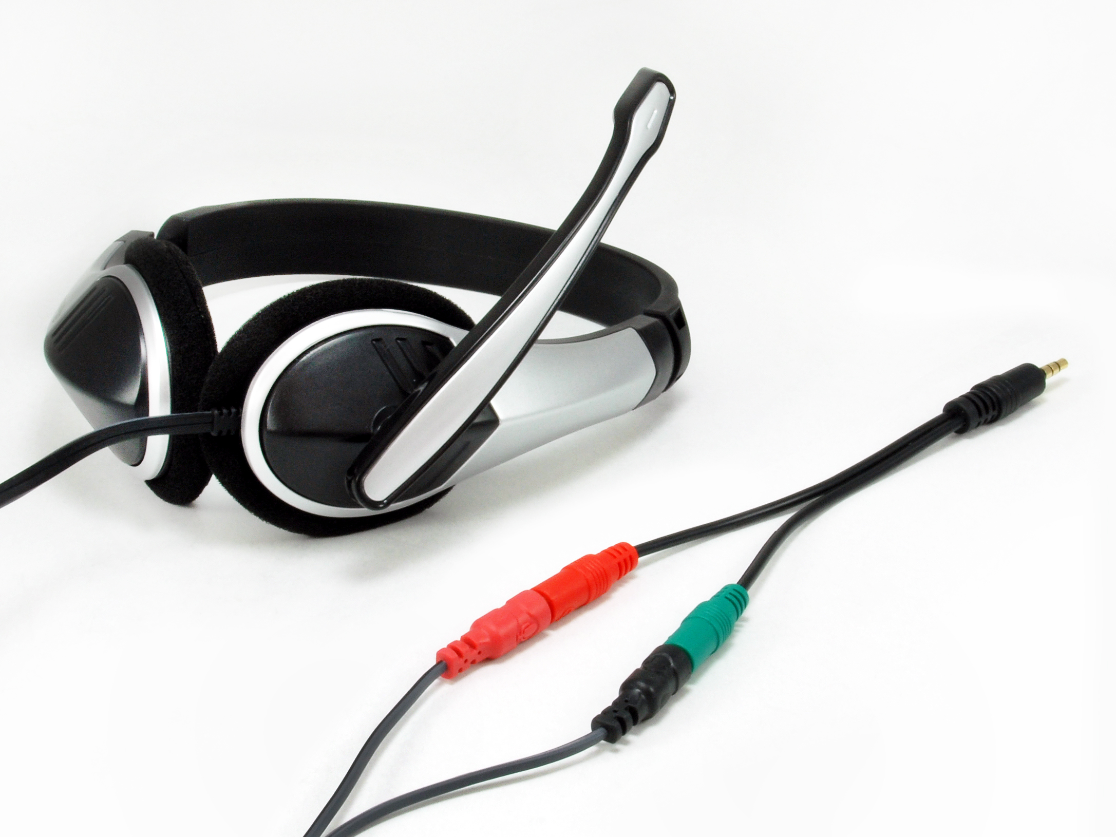 Equip Audiokabel 3.5mm->2x3Pin St/Bu 0.15m schwarz Polybeutel