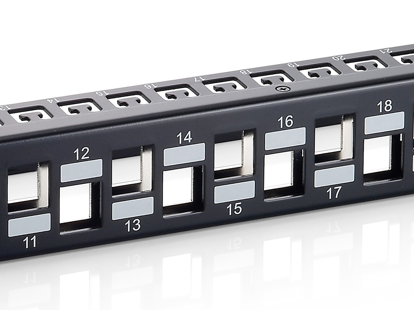 Equip 19 Patchpanel 24xKeystones FTP 1U LSA/110 RAL9005