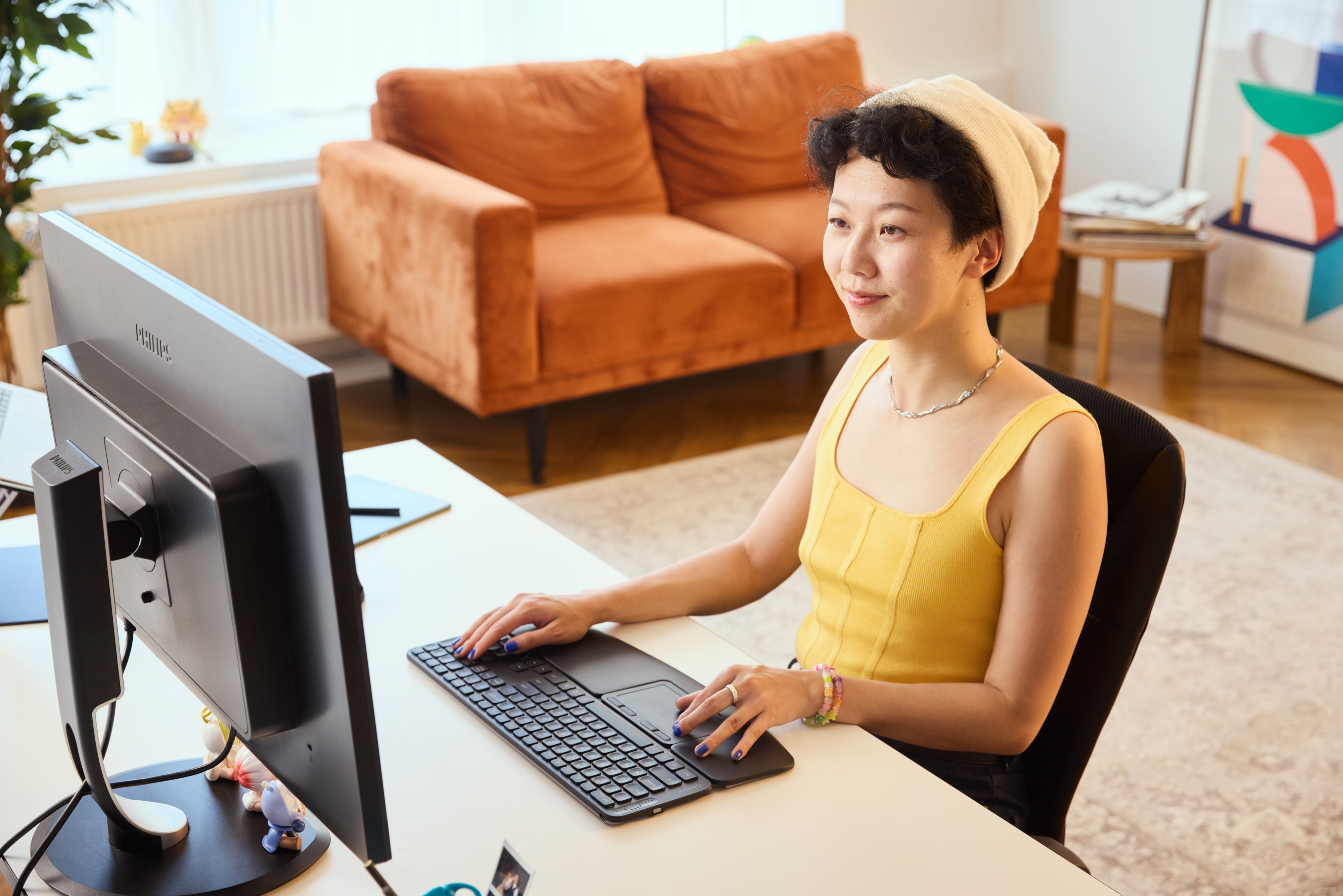 Contour Touch Ergonomic Touchpad wireless