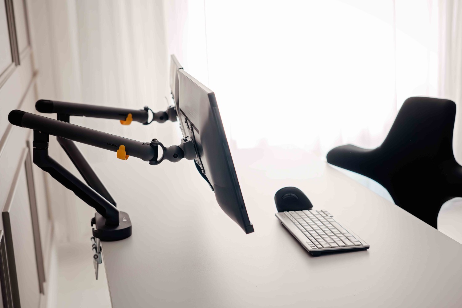 BakkerElkhuizen Monitorarm BE Flexible Dual dunkelgrau retail