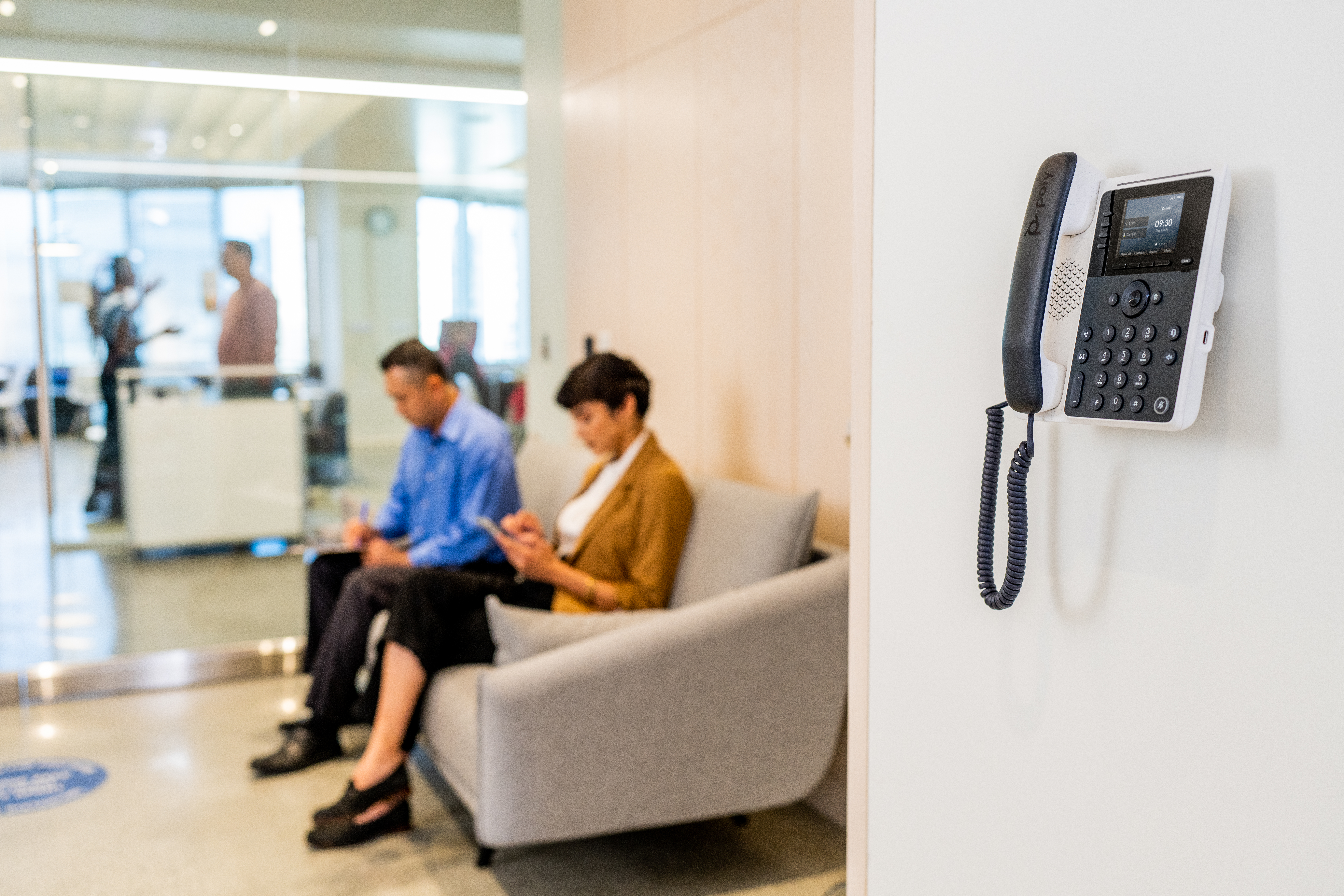 HP Poly Edge E100 IP Phone and PoE-enabled