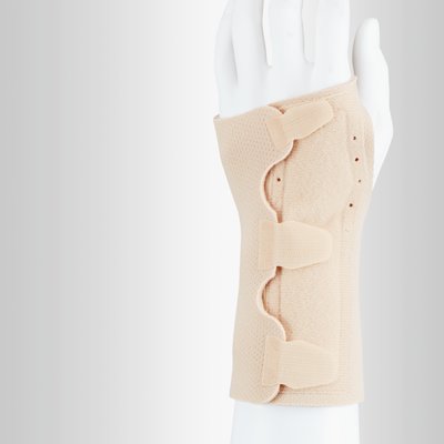 FUTURO™ Handgelenkbandage Handgelenkschiene 47854DABI, Gr. M beige 15,9-19,0 cm, 1 St.
