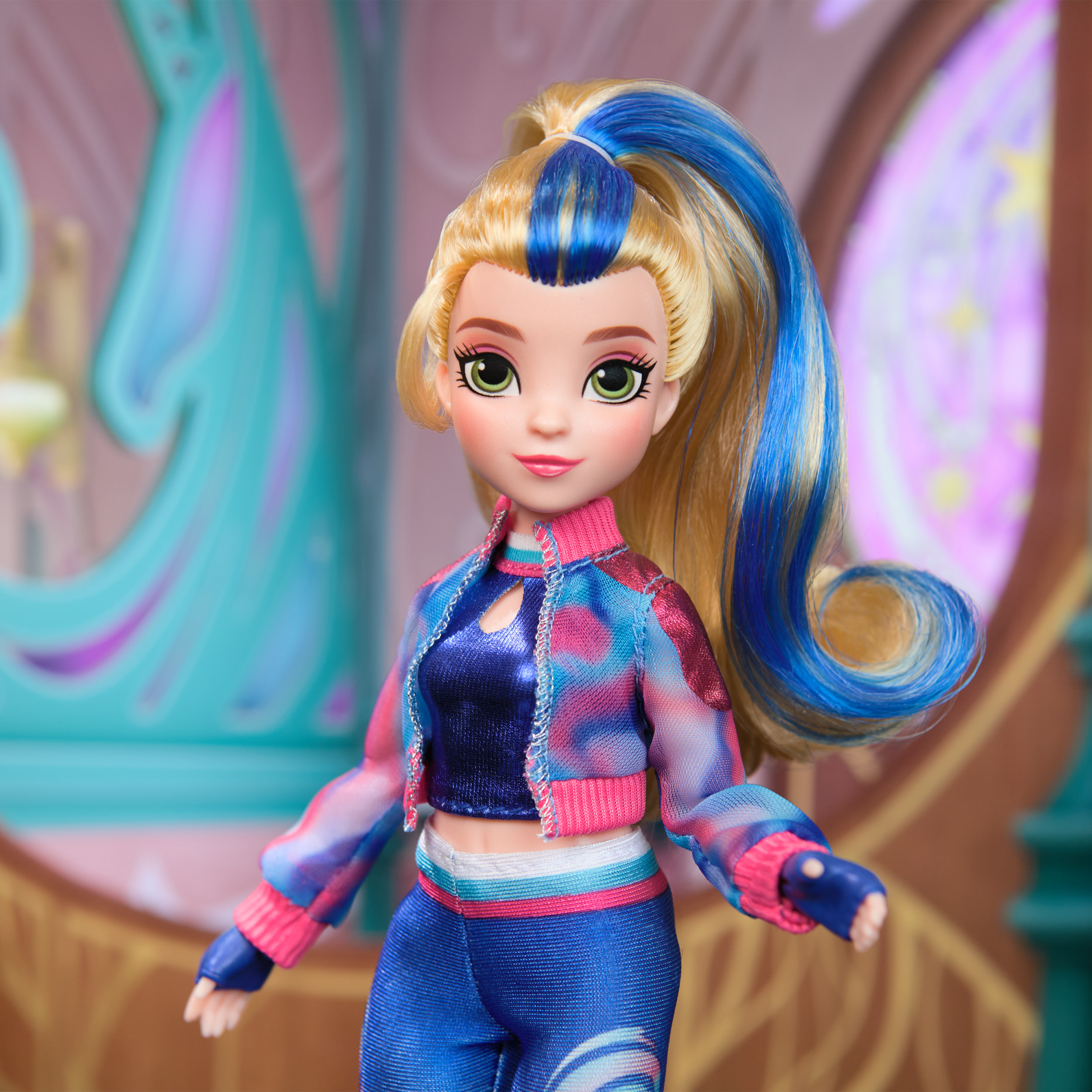 Unicorn Academy - Ankleidepuppe Isabel