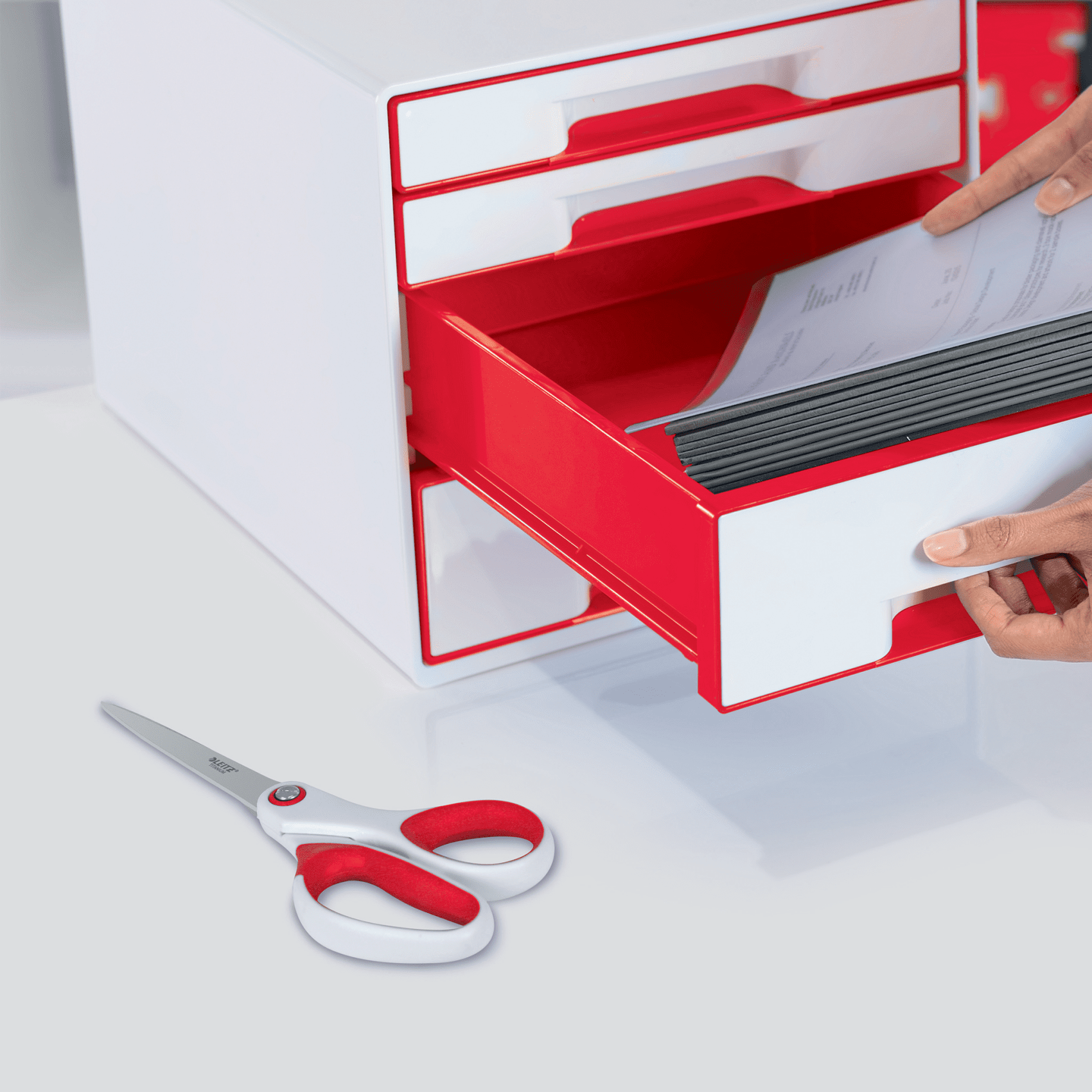 LEITZ Papierschere WOW Titan rot 20,5 cm