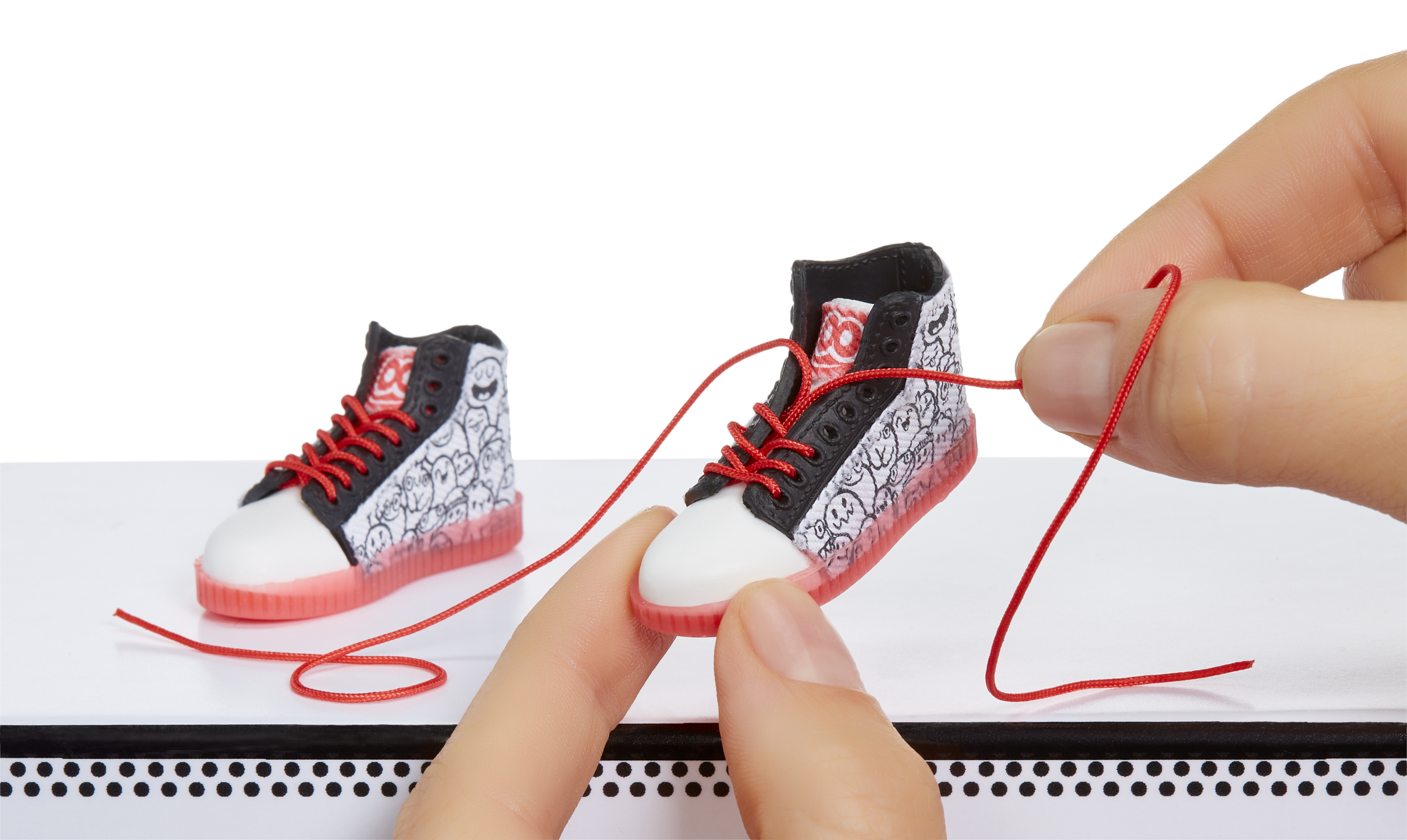 MGA''s Miniverse - Make It Mini Sneakers, Basteln