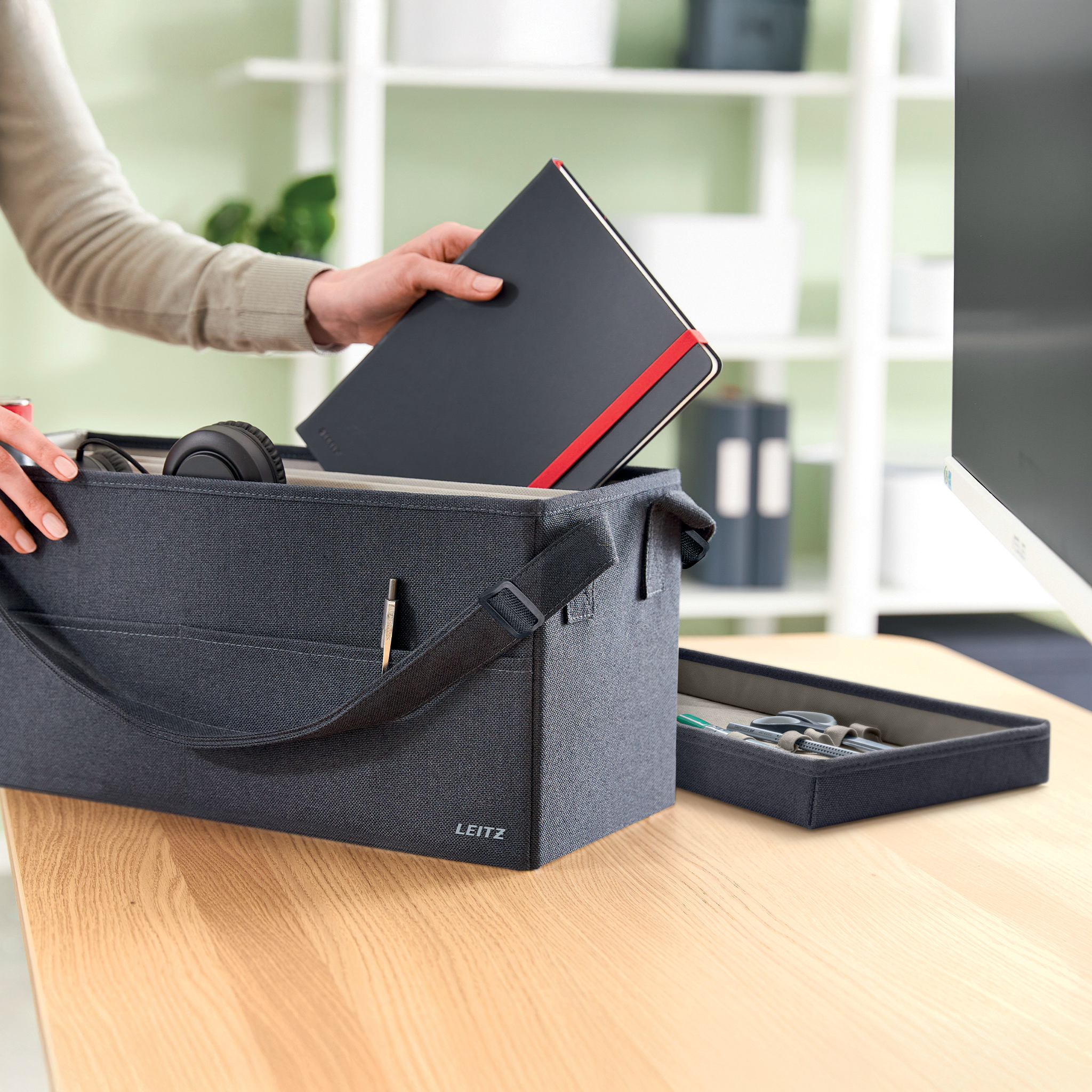 LEITZ Desk Sharing Tasche mit Deckel 67230089 Stoff grau