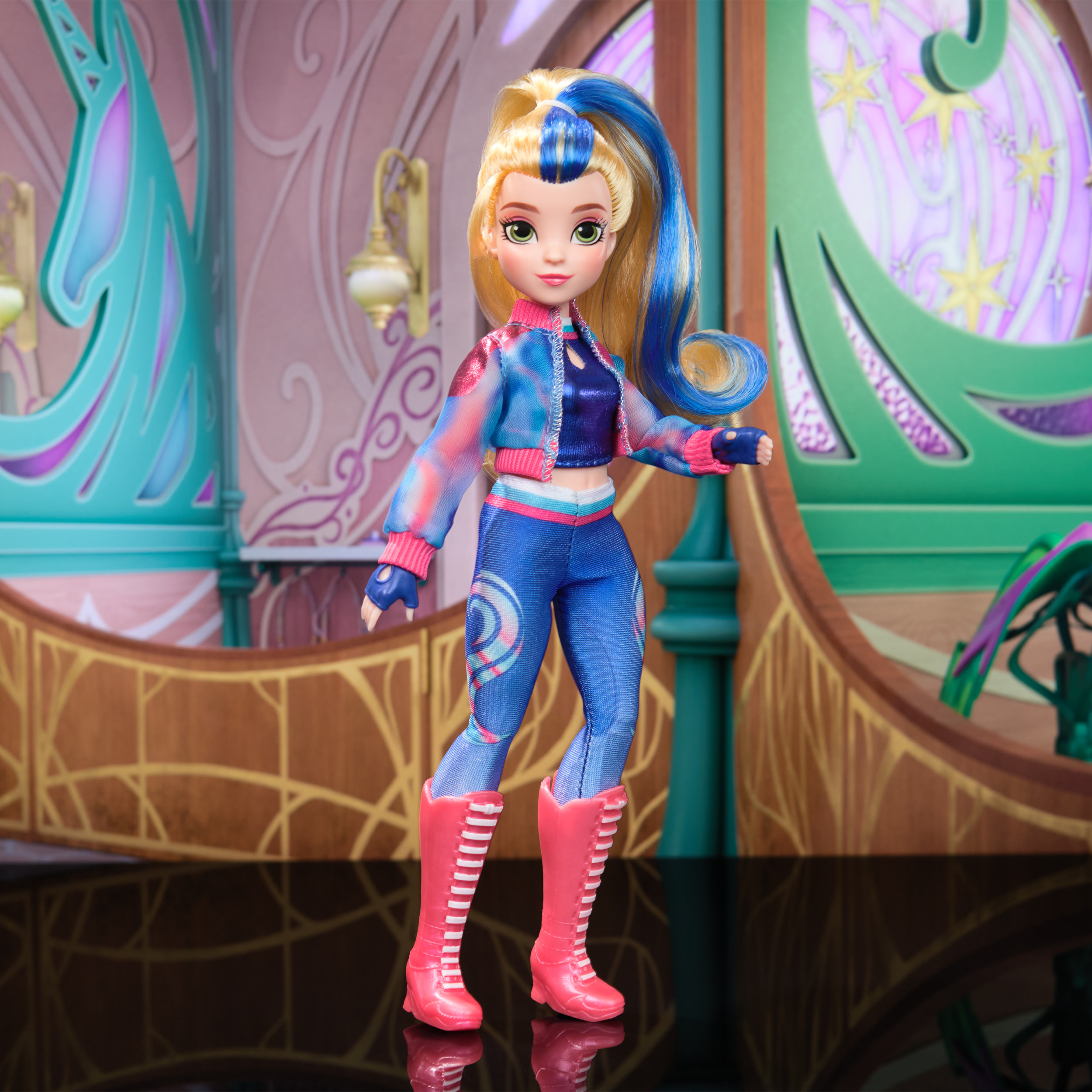 Unicorn Academy - Ankleidepuppe Isabel