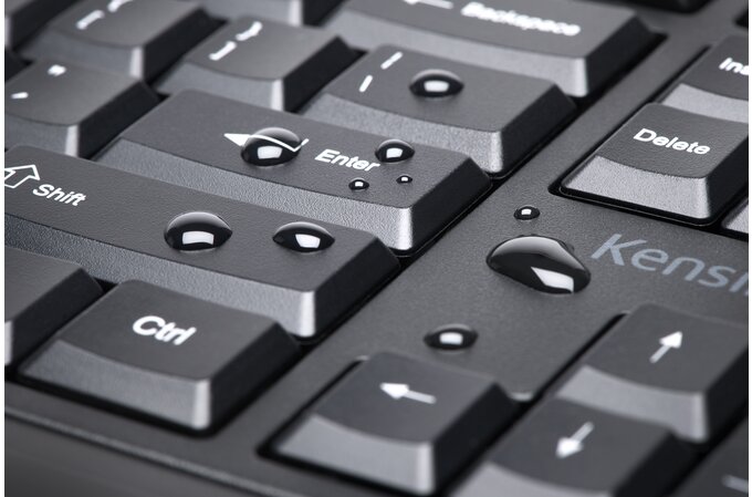 Pro Fit flaches kabelloses Desktop-Set