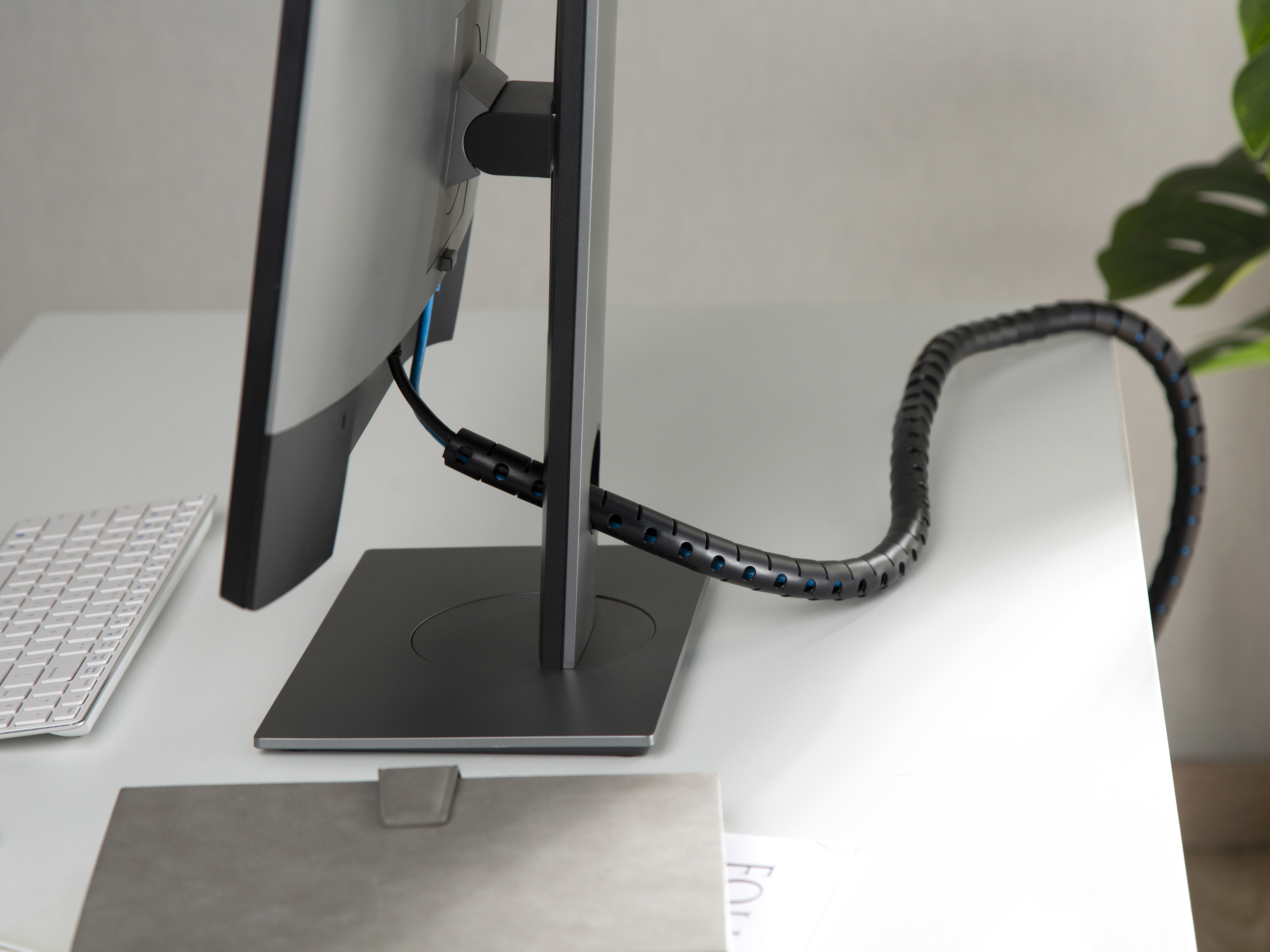Equip Spiral-Kabelschlauch +Untertischmontage 2.50m schwarz Polybeutel