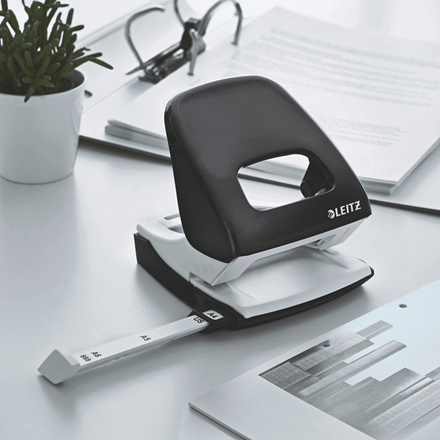 LEITZ Locher NeXXt 5008 WOW schwarz-metallic, 1 St.
