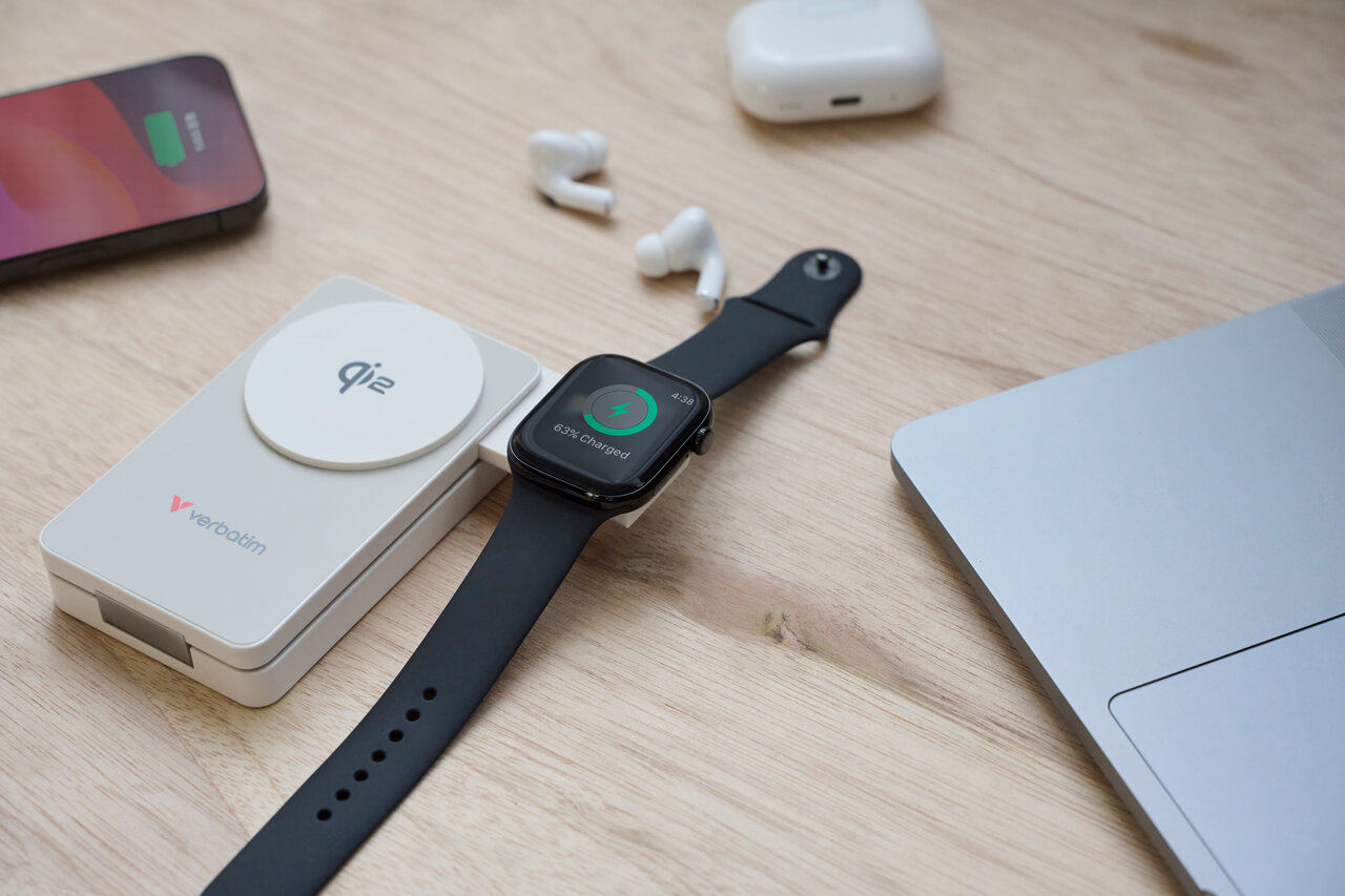 Verbatim Charge´n´Go Qi2 Power Bank 10000 mAh white