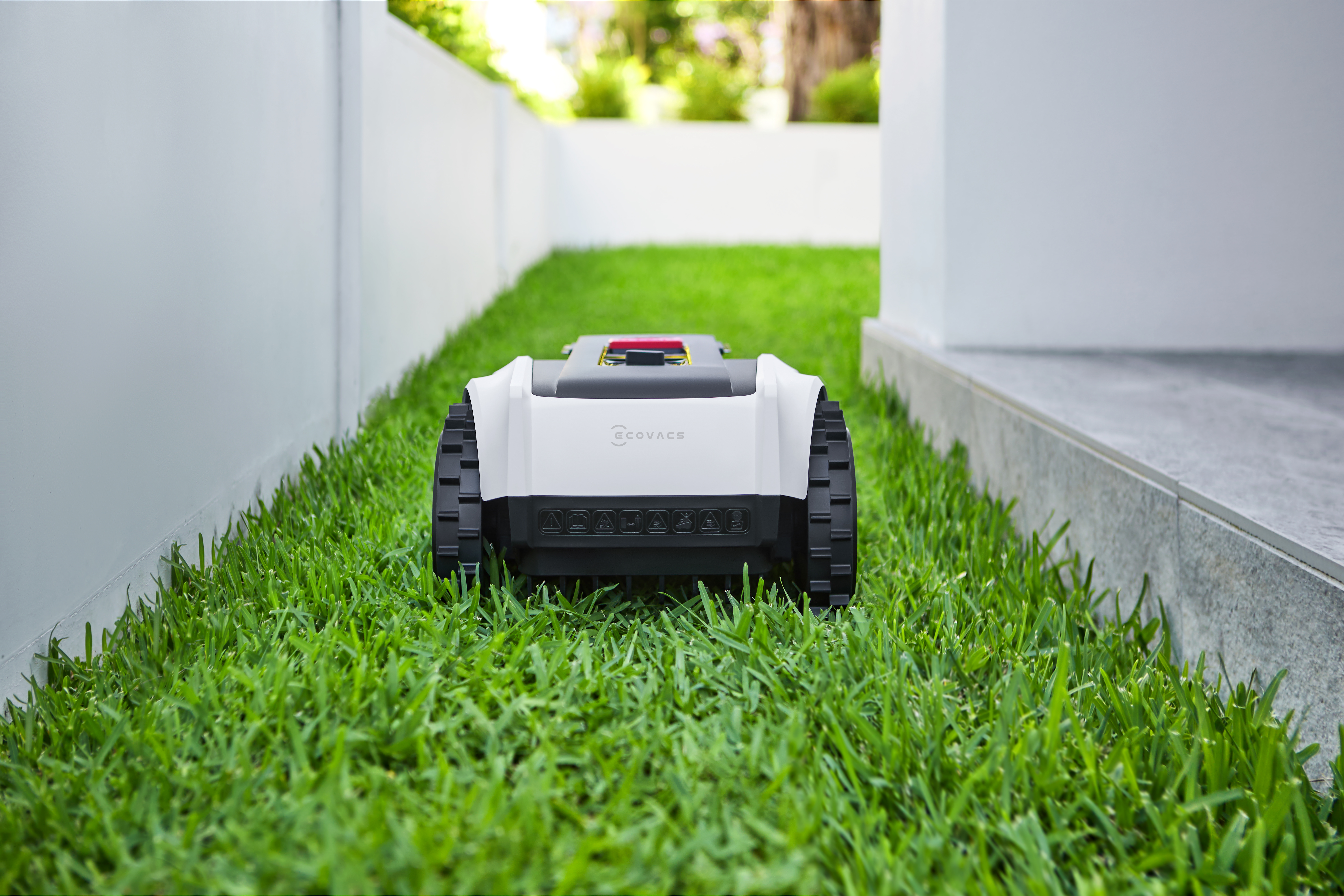 Ecovacs GOAT O800 RTK Rasenmähroboter