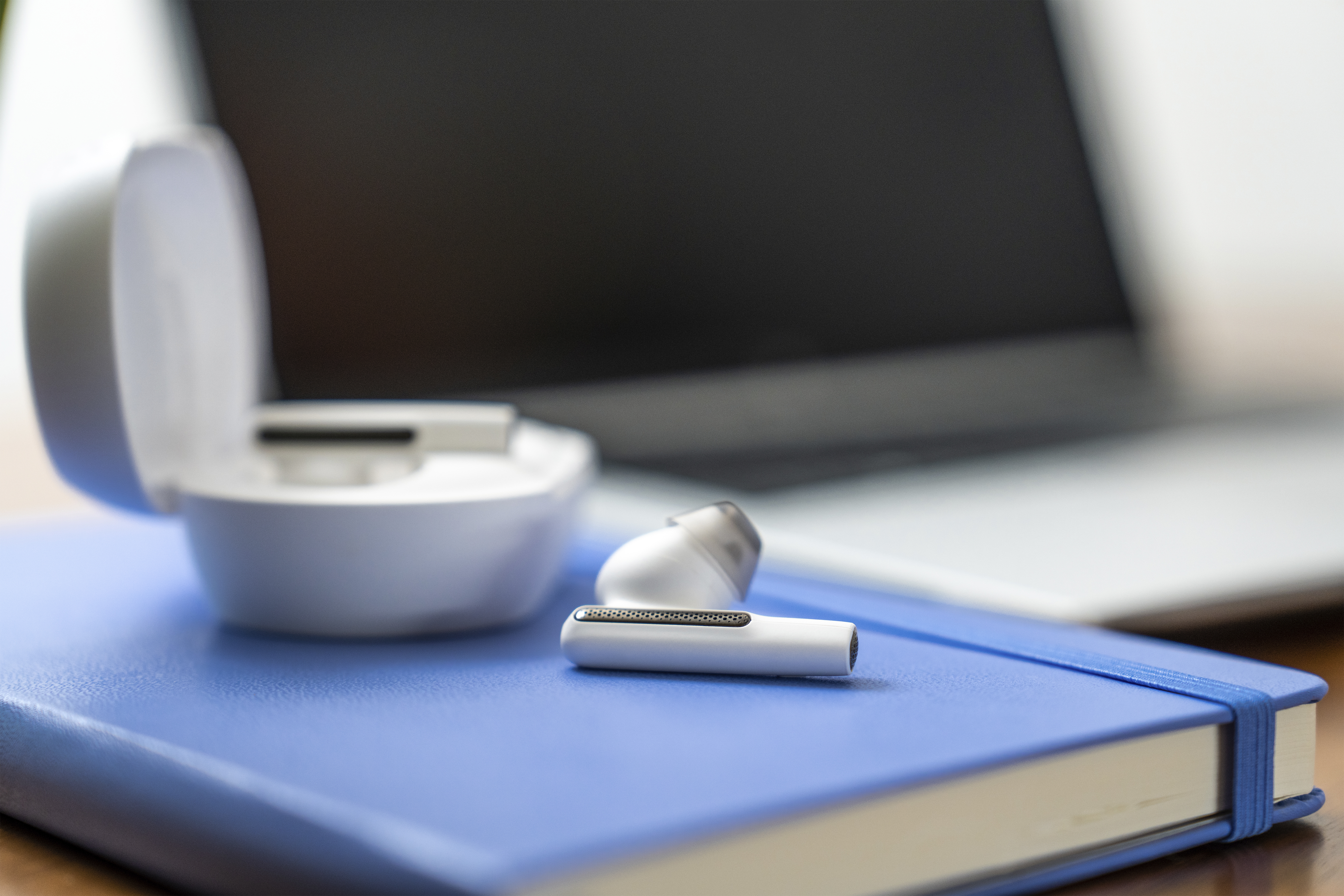 HP Poly Voyager Free 60/60+ White Earbuds 2 Pieces
