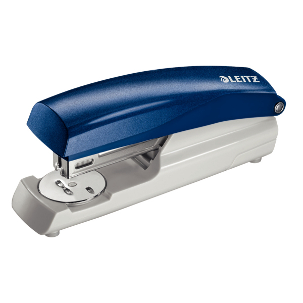 AKTION: LEITZ Heftgerät 5500 blau, 1 St. + GRATIS 200 Heftklammern 24/6