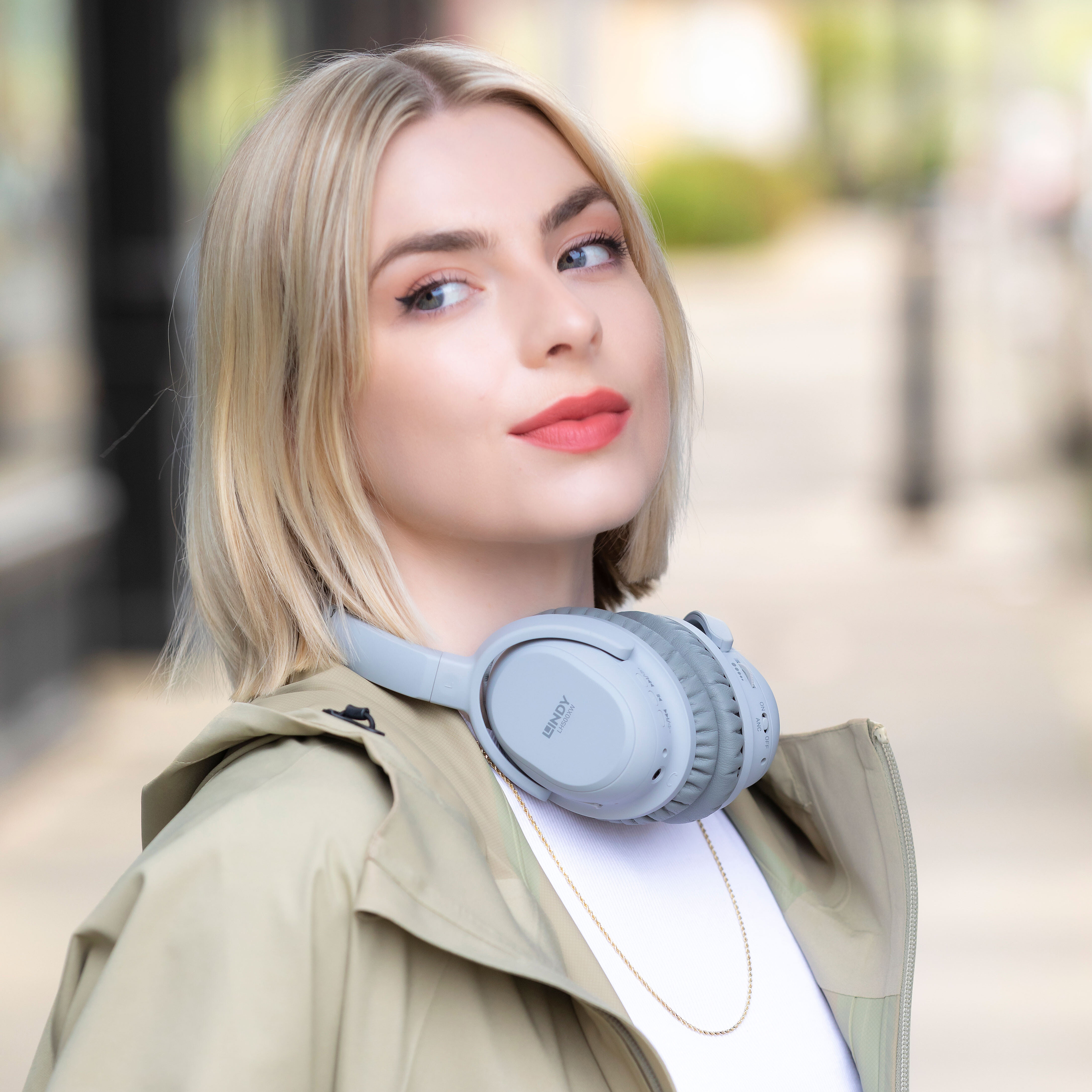 LINDY LH500XW Wireless Active Noise Cancelling Headphone gra