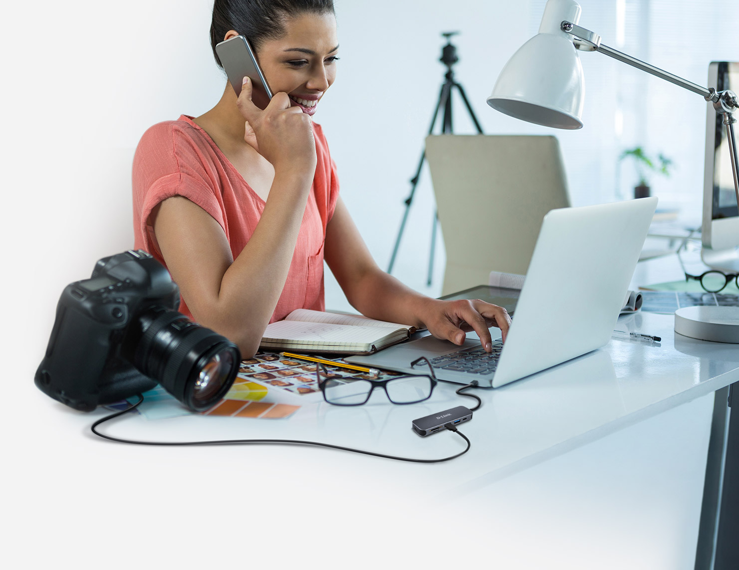 D-LINK DUB-2325 5-in-1 USB-C-Hub mit Kartenleser 2x SuperSpeed USB-3.0 1x USB-C Thunderbolt 3 1x SD/microSD/SDHC/SDXC Slot