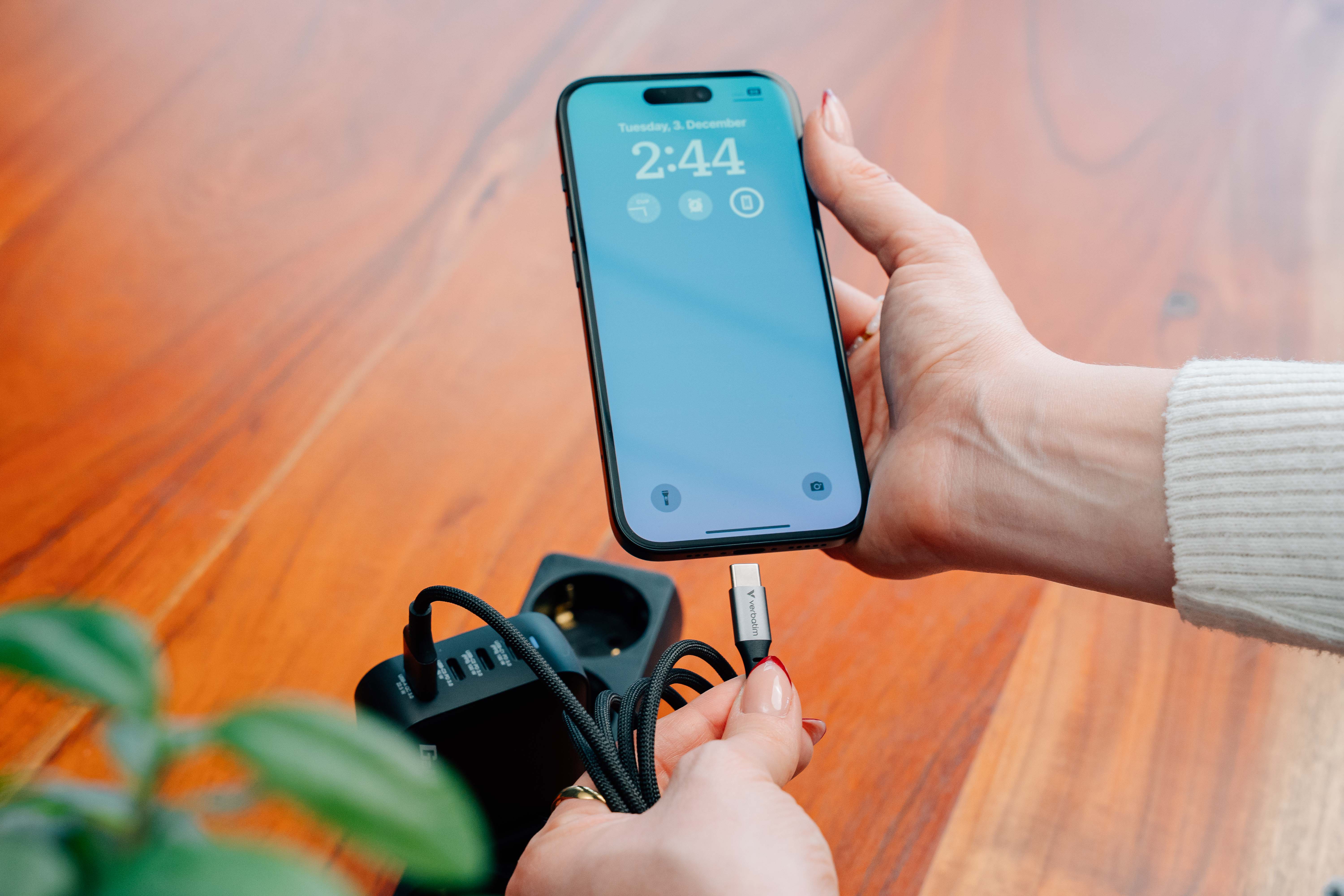 verbatim Sync & Charge Ladekabel schwarz, Kabellänge: 1,2 m, 100 W