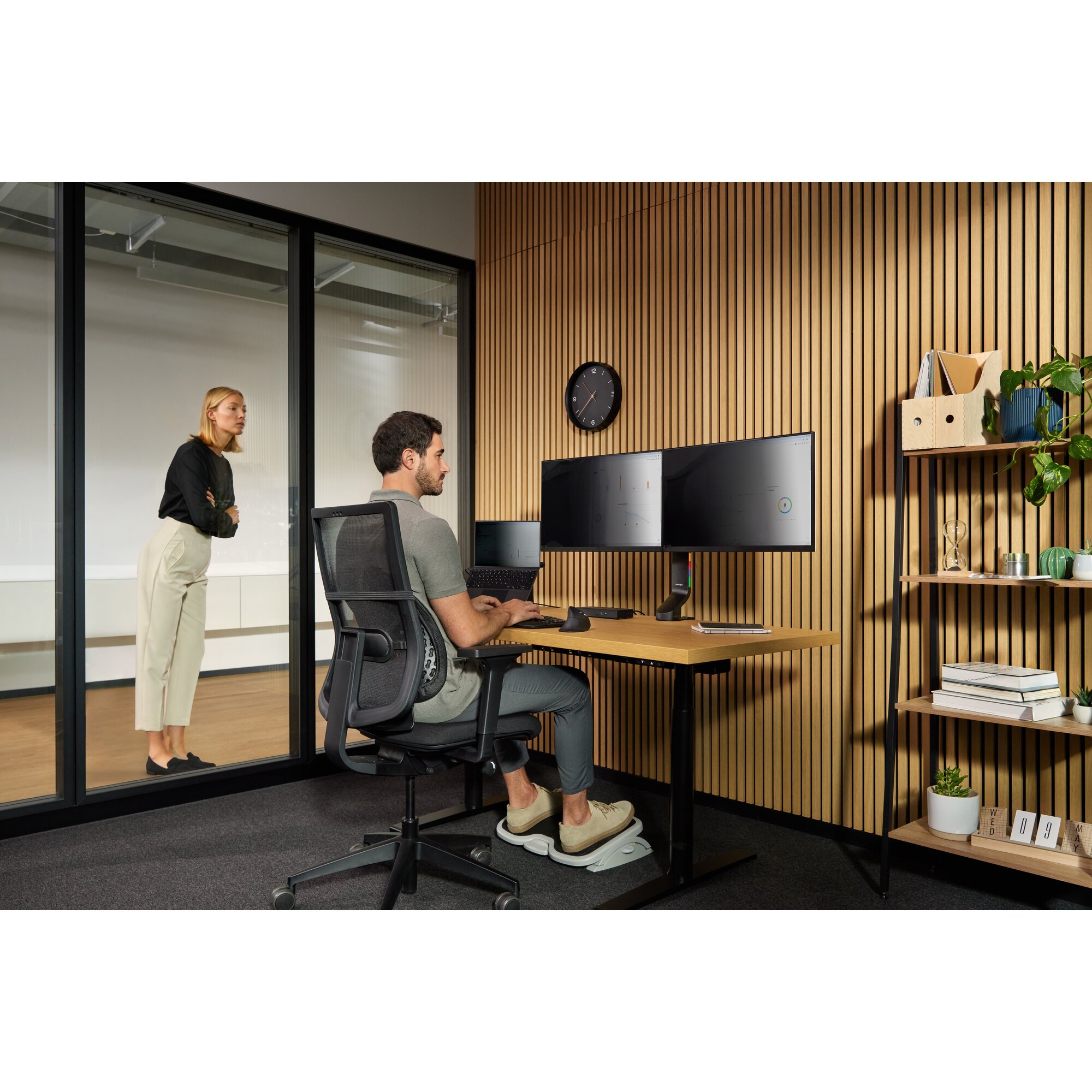 Kensington EQ Display-Blickschutzfolie für 39,6 cm (15,6 Zoll)