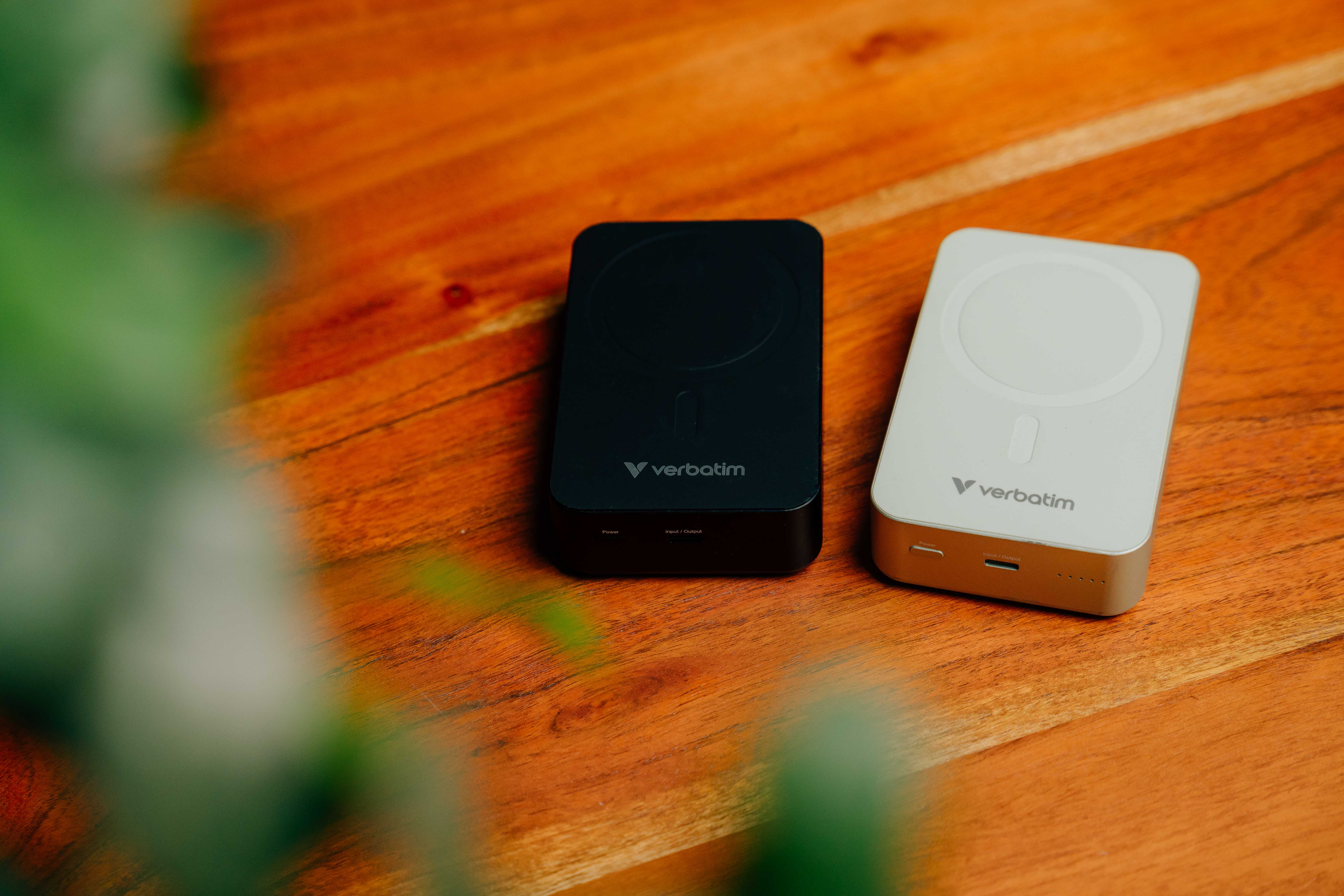 Verbatim Charge´n´Go Magnetic Wireless 20000mAh black retail