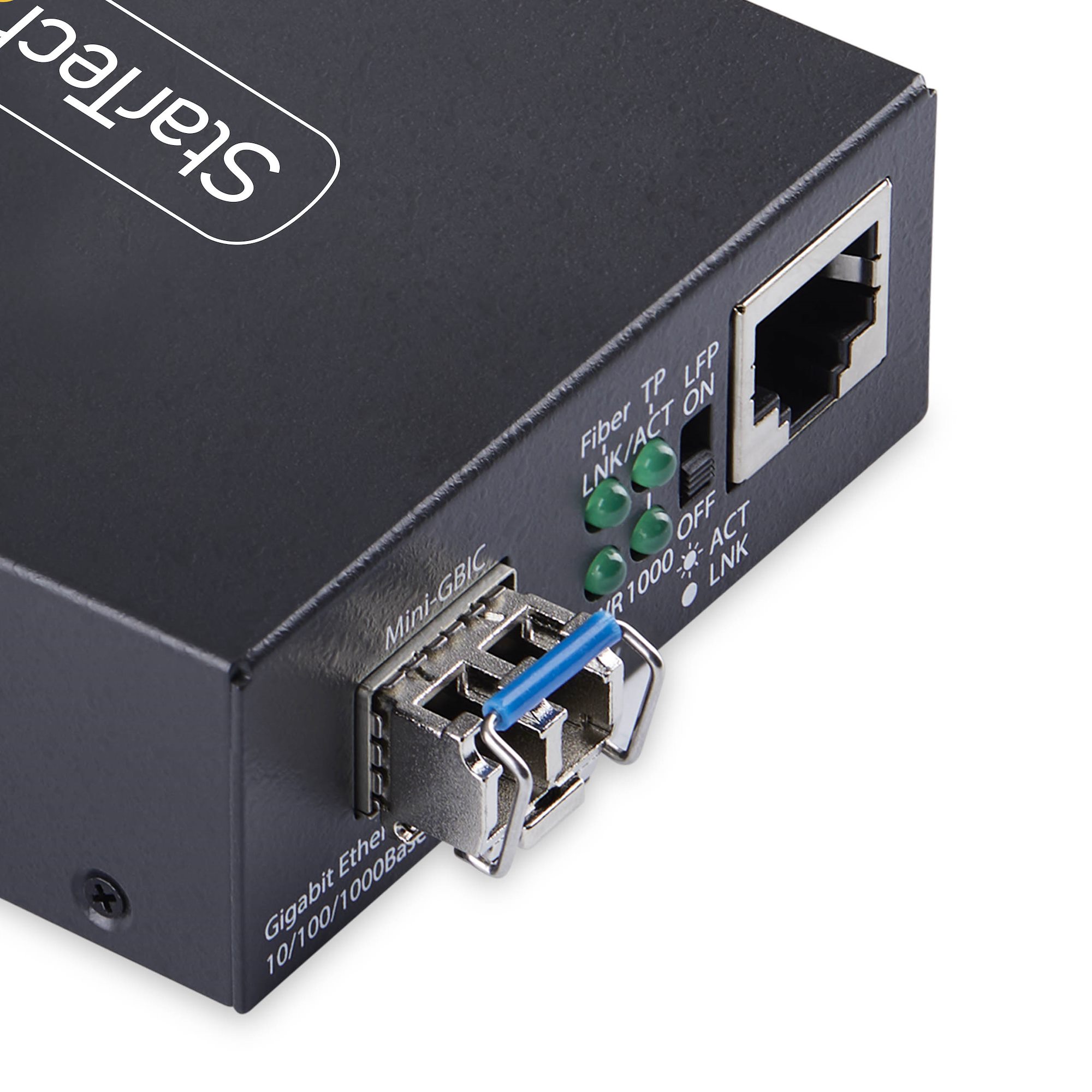 SM LC FIBER MEDIA CONVERTER .