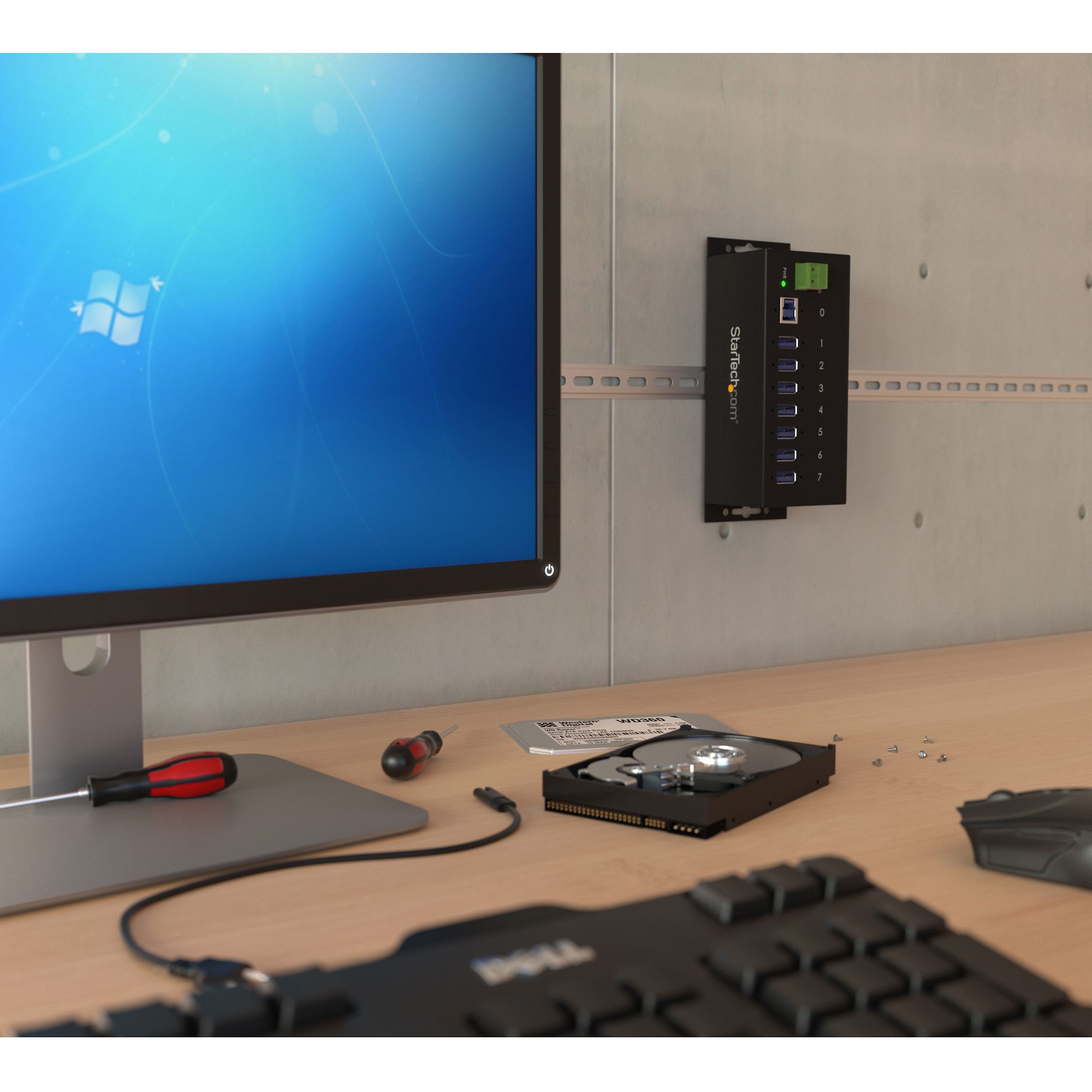 STARTECH.COM 7 Port rugged mountable industrial USB 3.0 hub with surge Protector