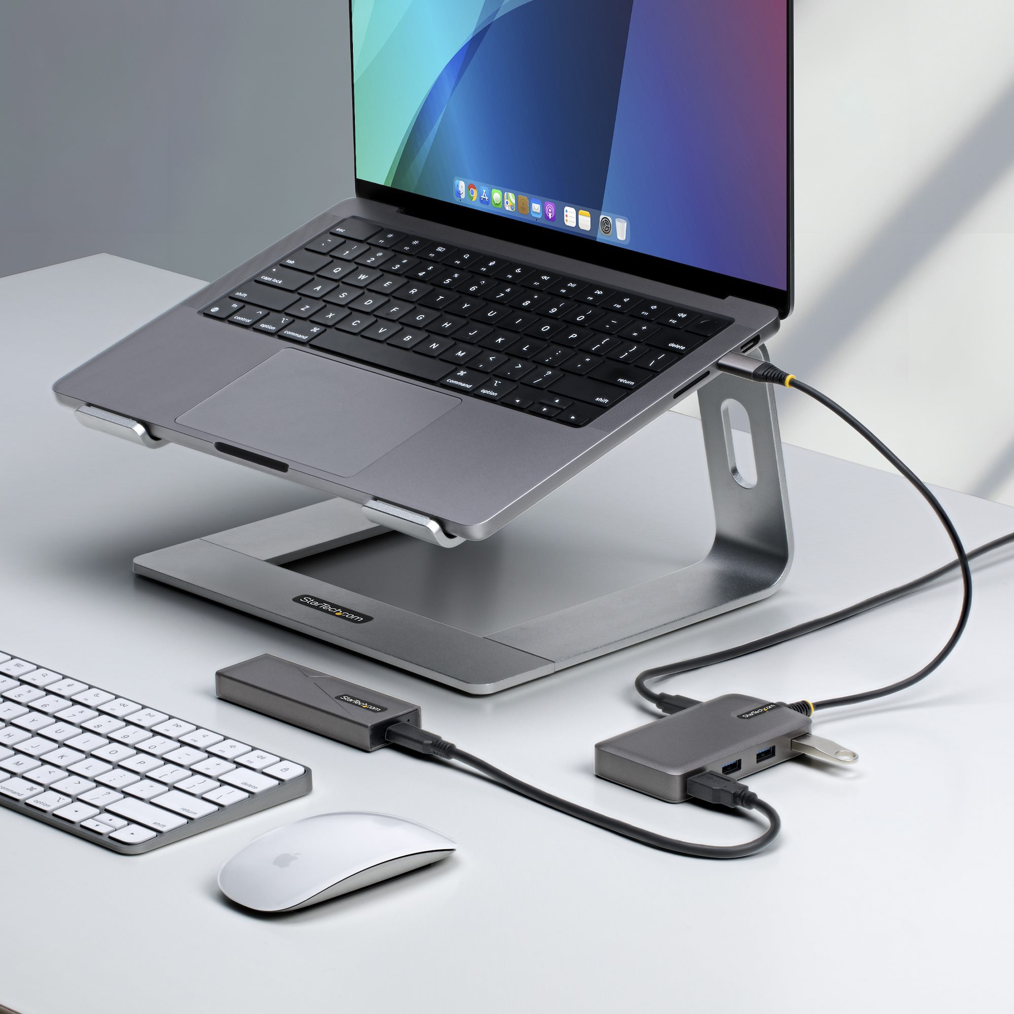 STARTECH.COM 4-Port USB-C Hub 5Gbps Busbetrieben USB-C zu USB-A Hub USB C-Netzteil Port 30cm Kabel Reisehub USBC auf A Adapter
