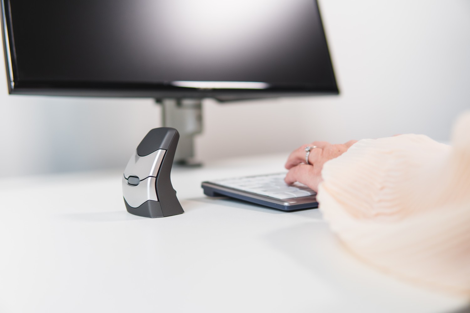 BakkerElkhuizen Maus DXT Precision wireless retail