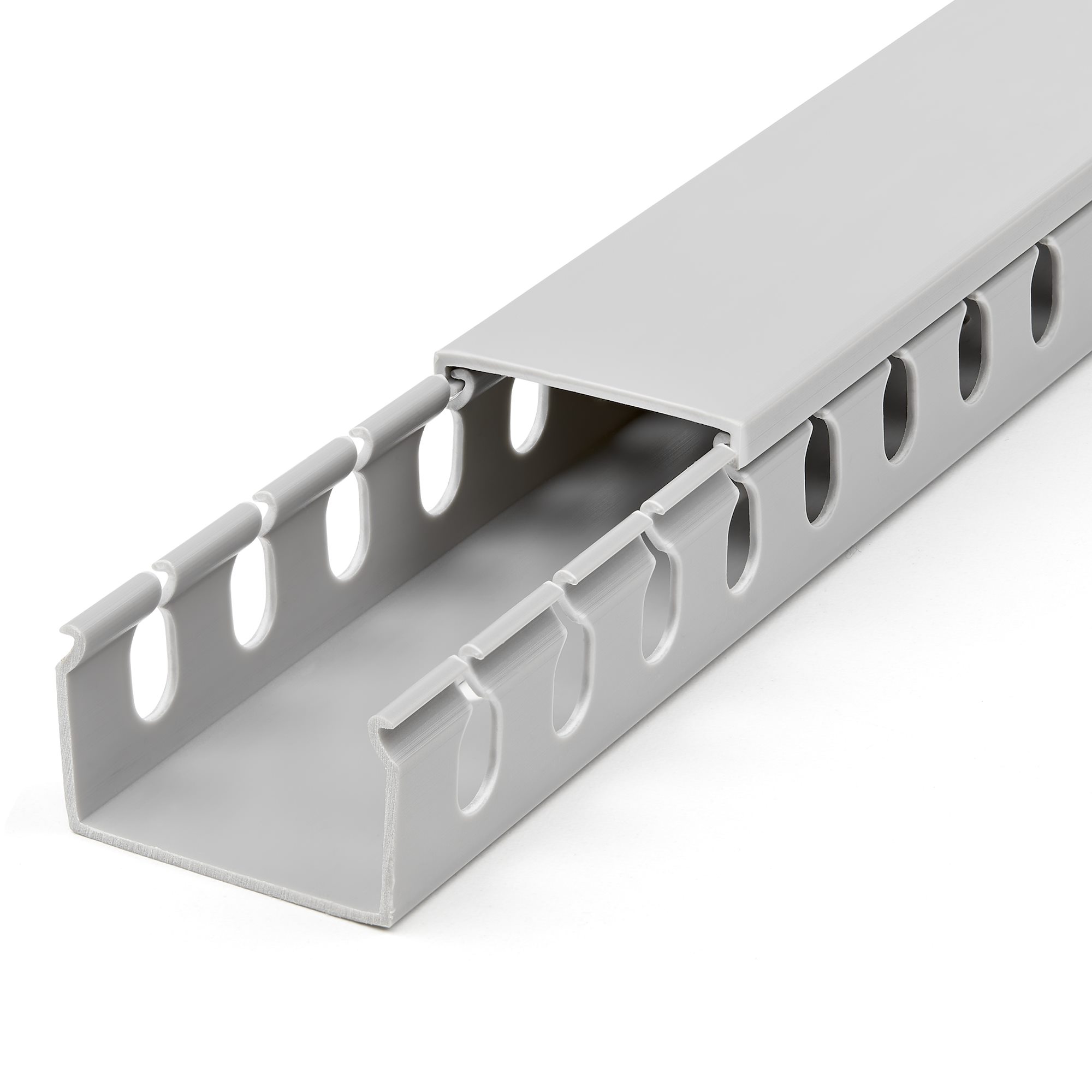 STARTECH.COM 2m Verdrahtungskanal - 38x25mm - Kabelkanal mit 8mm Schlitze - PVC-Netzwerkkabelabdeckung - bis zu 20 Kabel