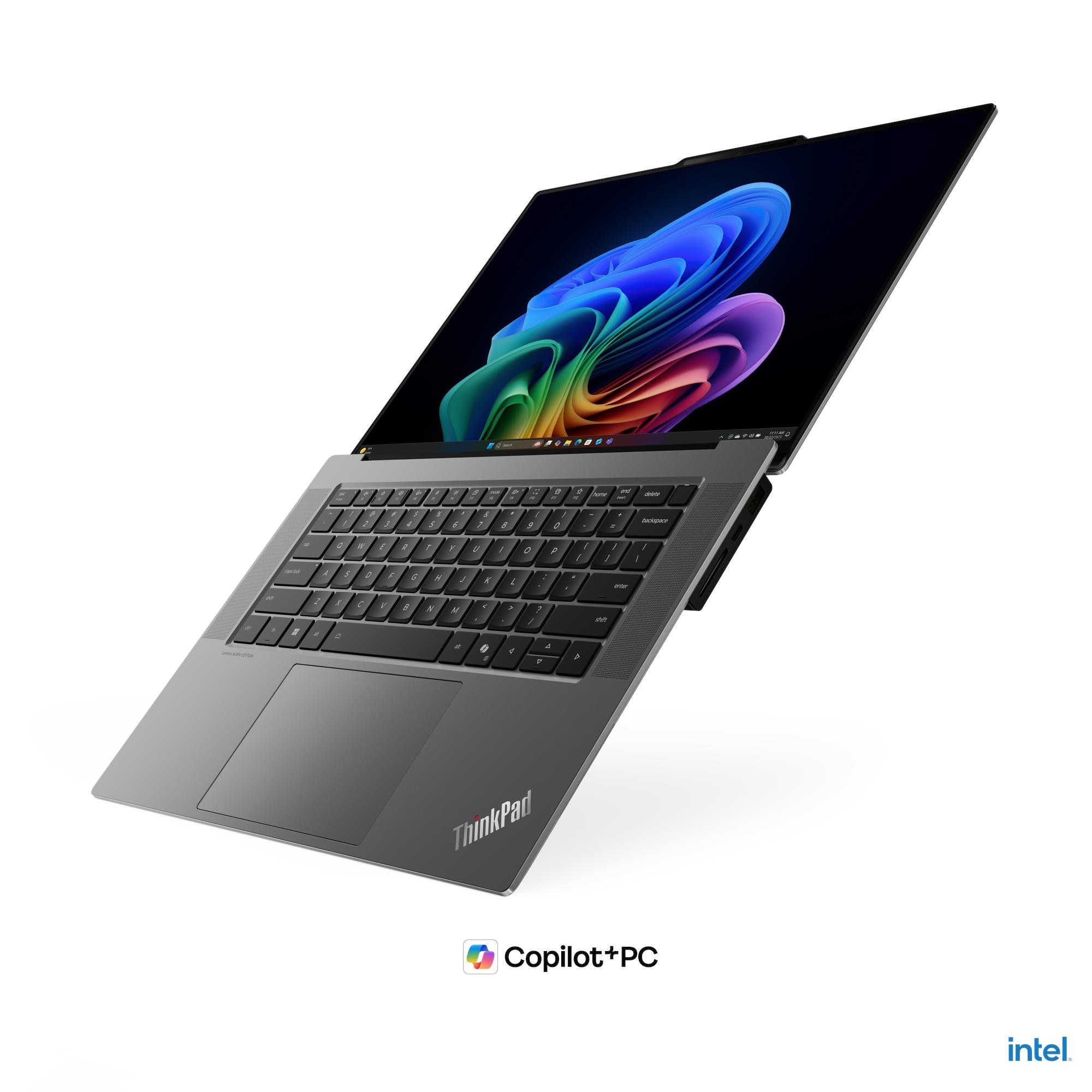 TP X9 15 G1 CUX7 358H 32GB 1TB SSD 15.3 2.8K T. W11P