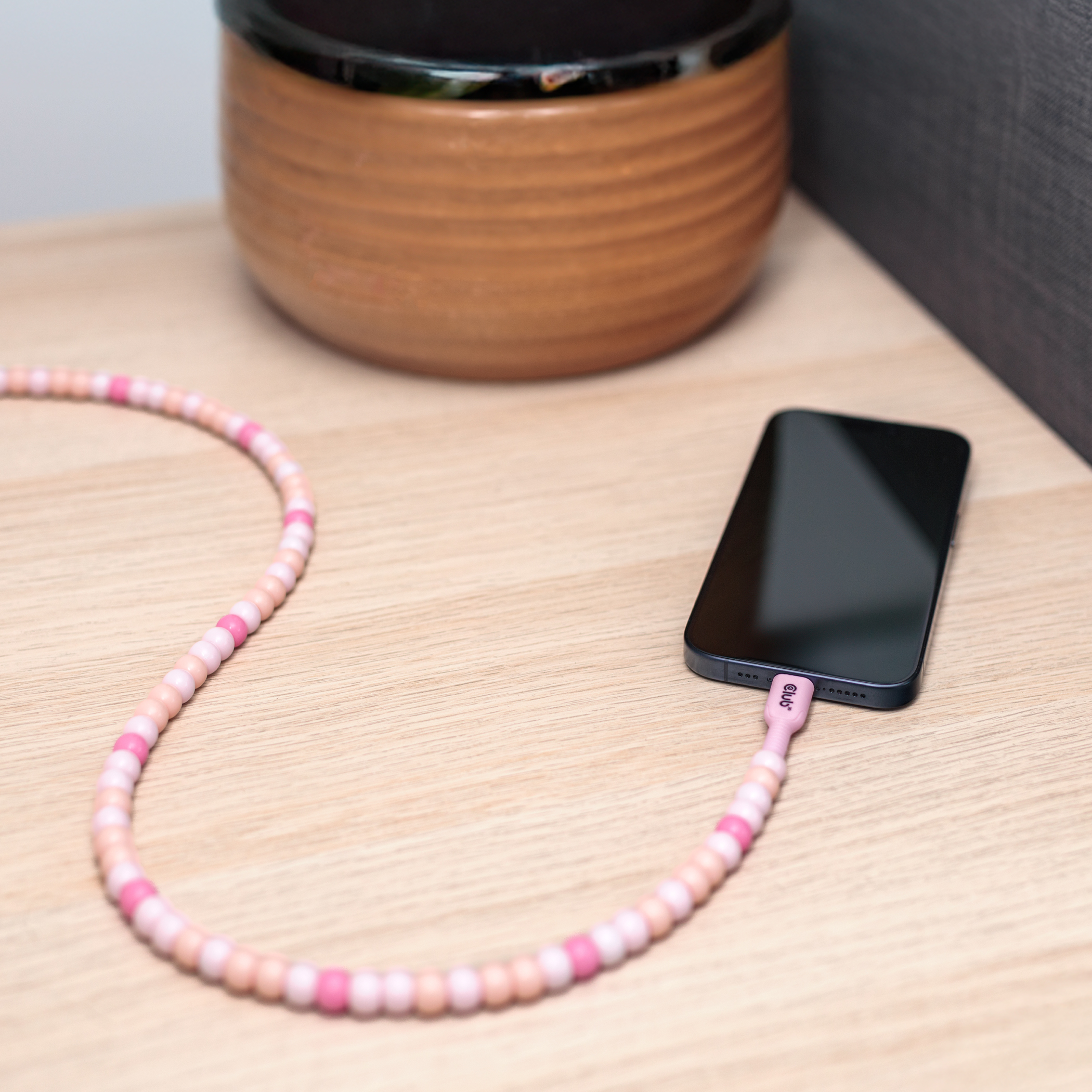 Club3D Lifestyle USB-C Perlen-Kabel PD60W,480Mbps 2m rosa retail