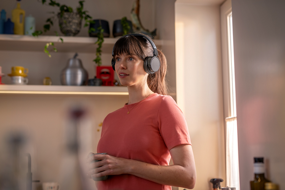 Philips TAH4209BK/00 Leichter On-Ear-Kopfhörer schwarz