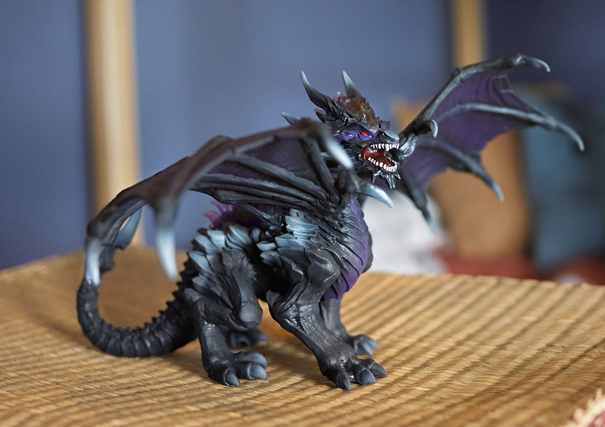 Eldrador Schattendrache, Spielfigur