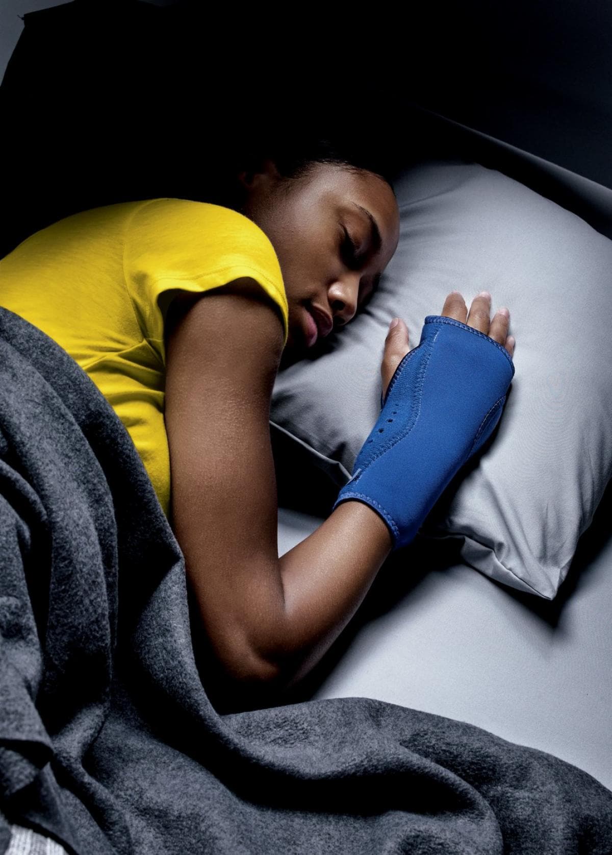 FUTURO™ Handgelenkbandage für die Nacht 48462DABI blau 13,3-22,9 cm, 1 St.