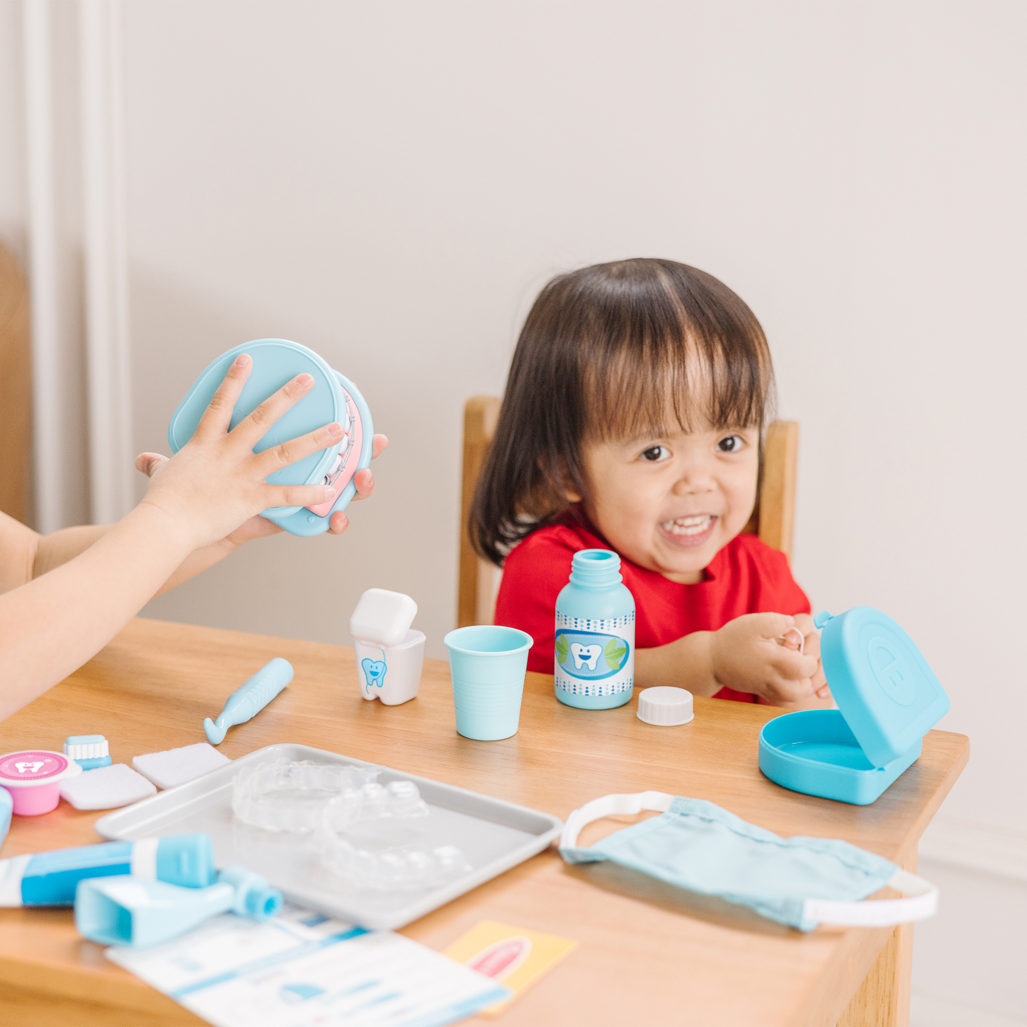 Melissa & Doug - Super Smile Zahnarzt Set, Rollenspiel