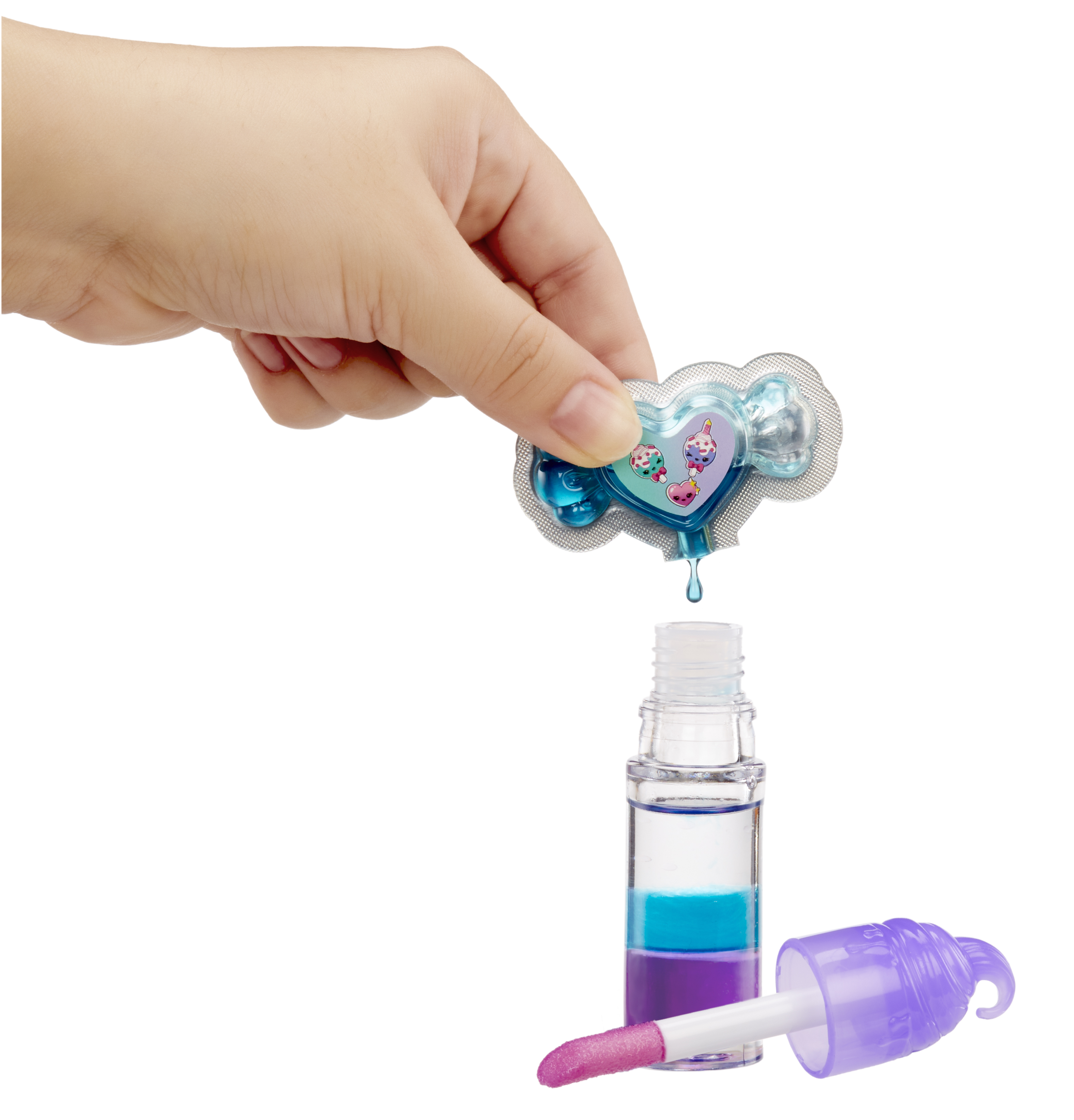 Yummiland Lip Gloss Doll: Mystery Color Change - Carly Cakepop, Puppe