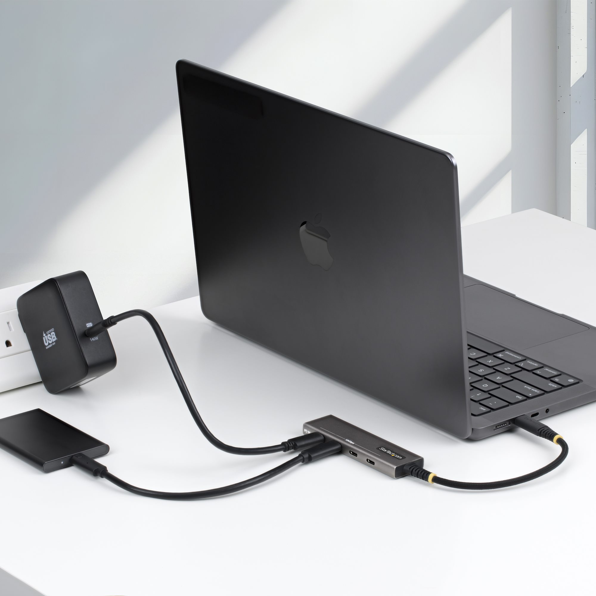 STARTECH.COM 4-Port USB-C Hub 10Gbps 100W Power Delivery 4x USB-C Ports Überstromschutz PCR-Aluminium für MacBook Dell ThinkPad HP
