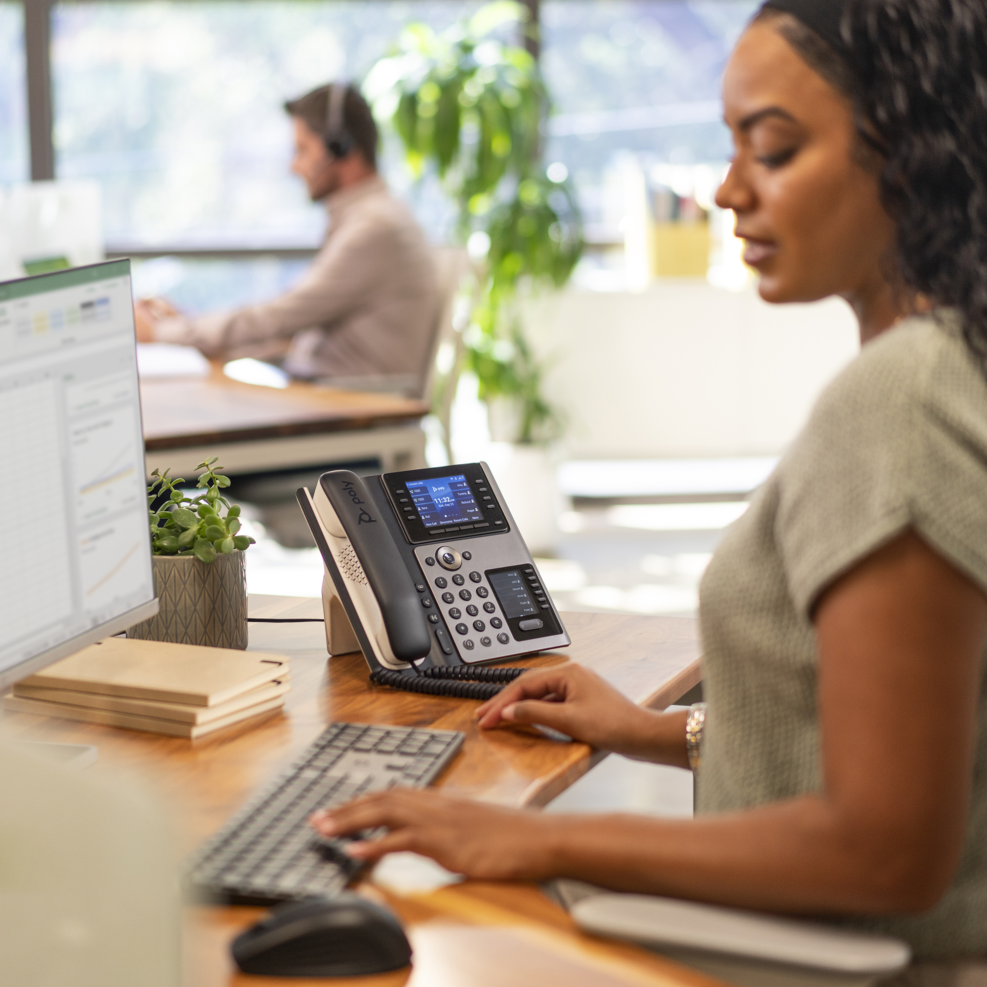 POLY EDGE E450 IP PHONE AND POE-ENABLED